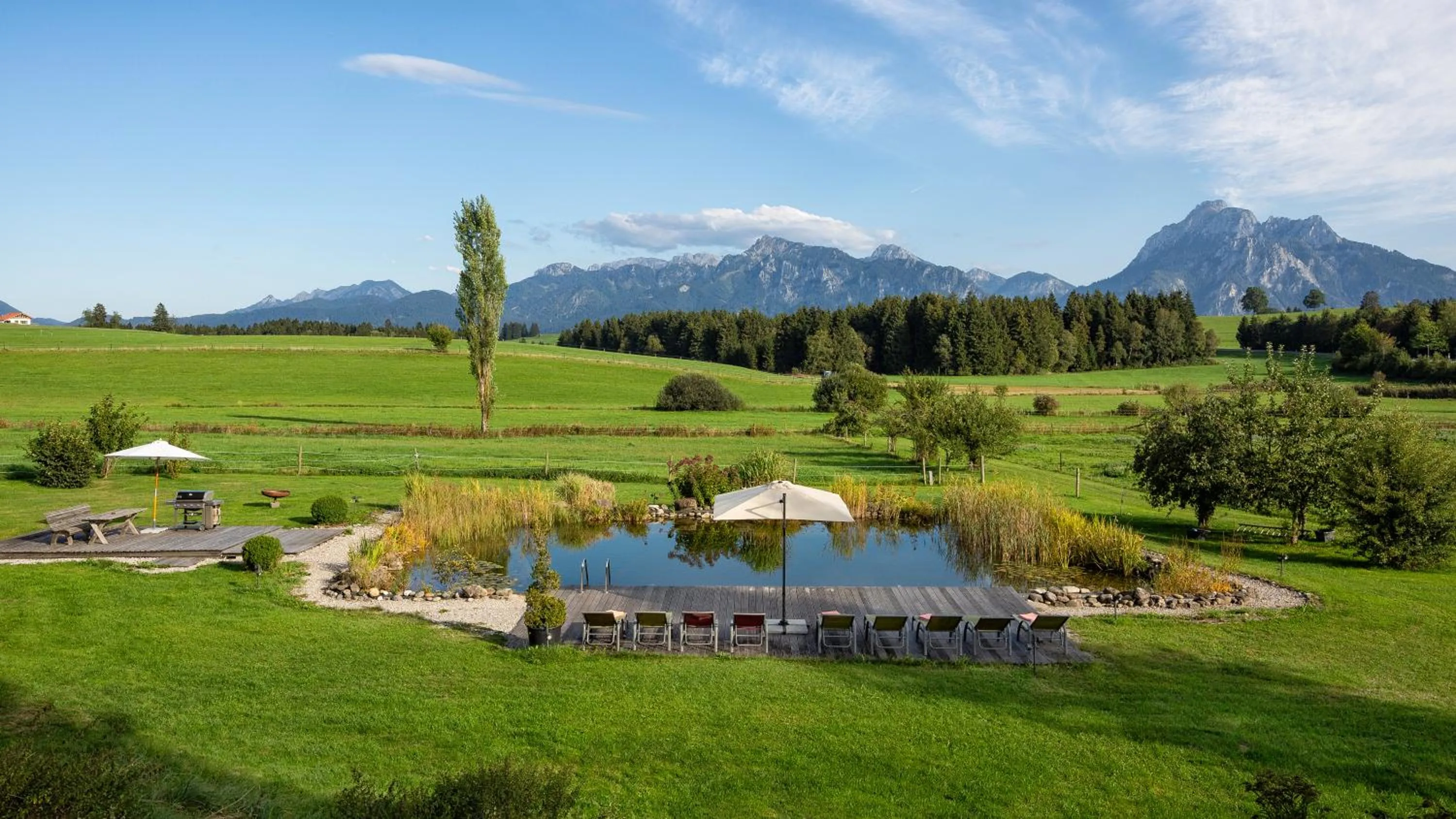 Garden view in Landhaus Kössel
