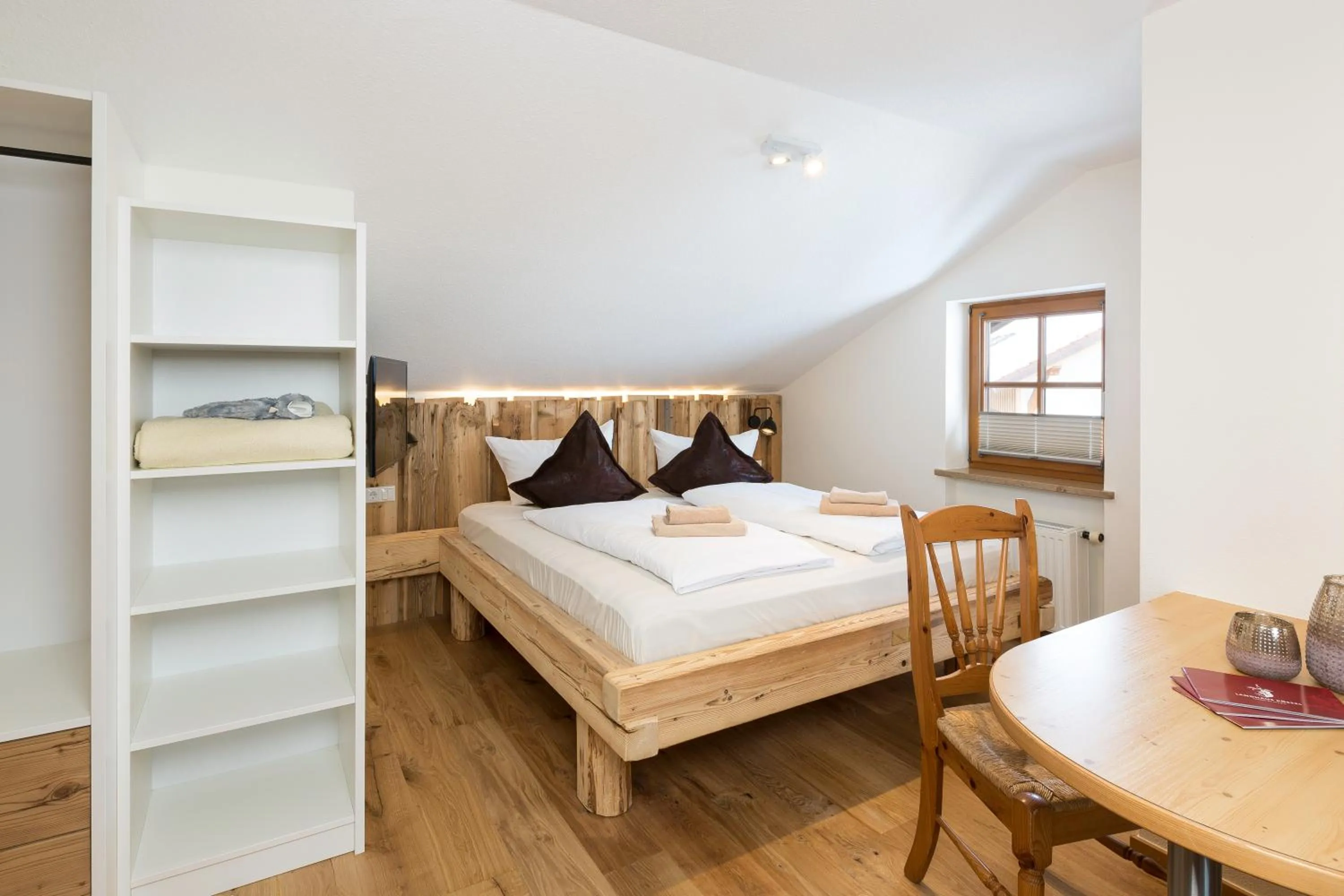 Photo of the whole room, Bed in Landhaus Kössel