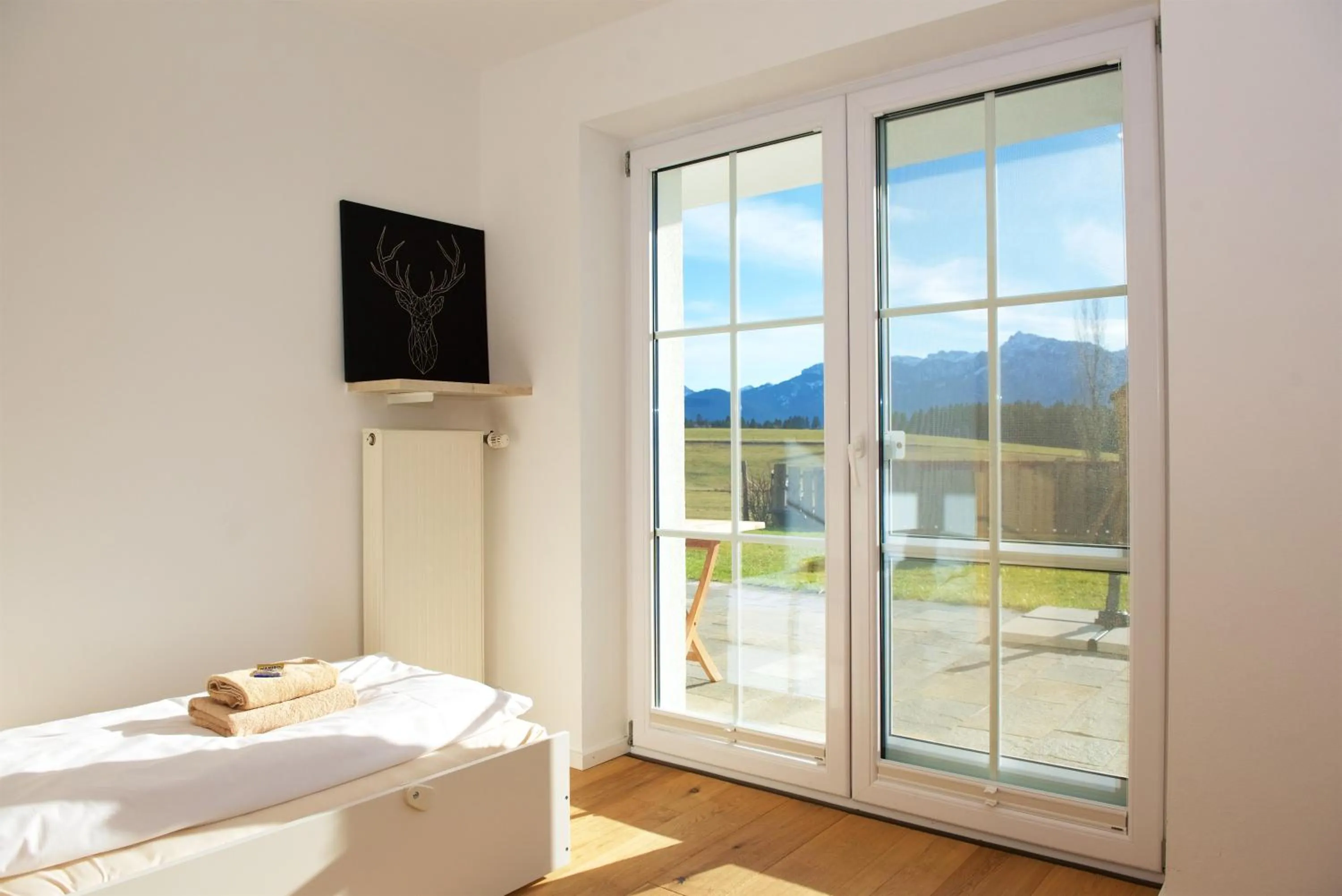 Mountain view, Bed in Landhaus Kössel