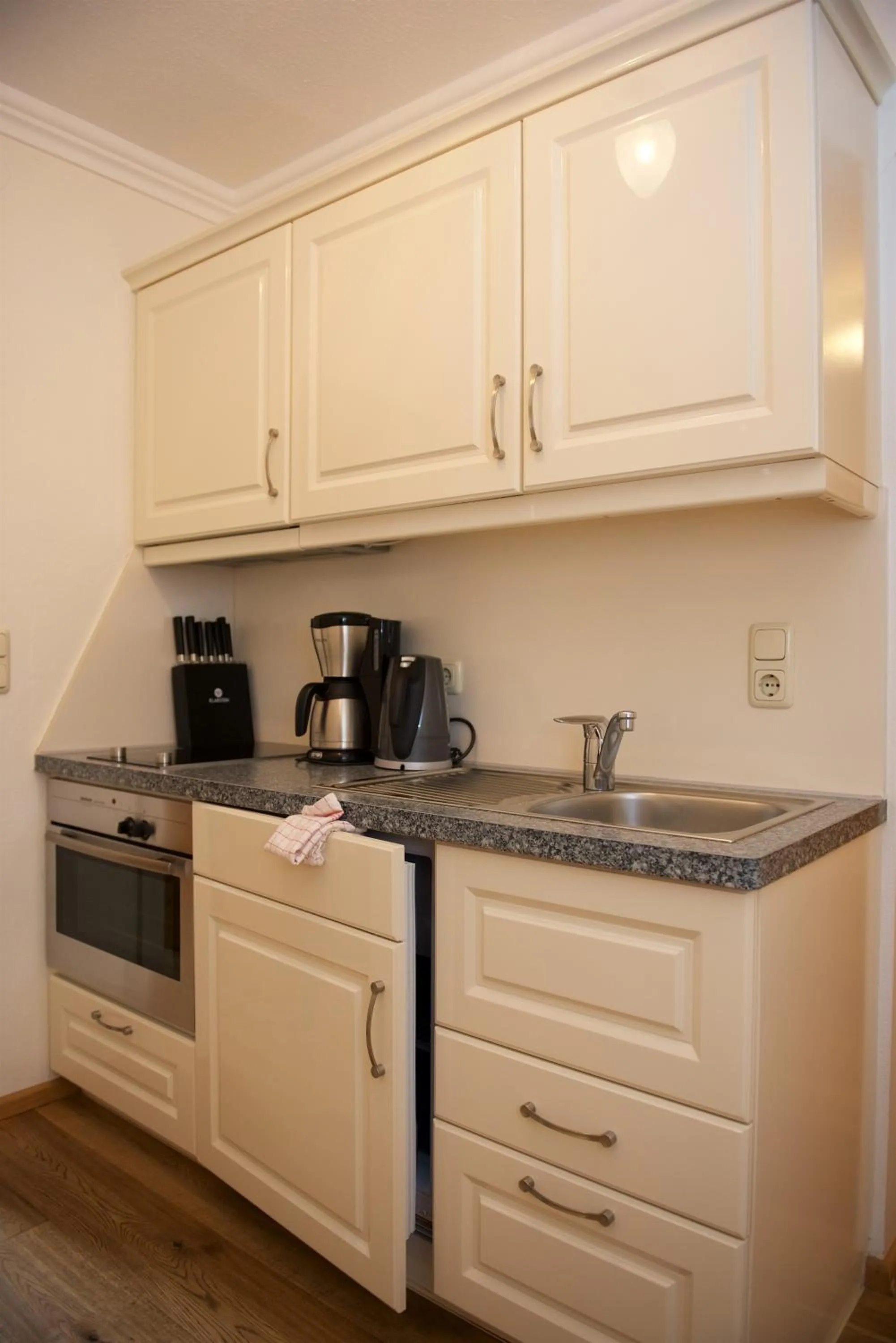 Coffee/tea facilities in Landhaus Kössel