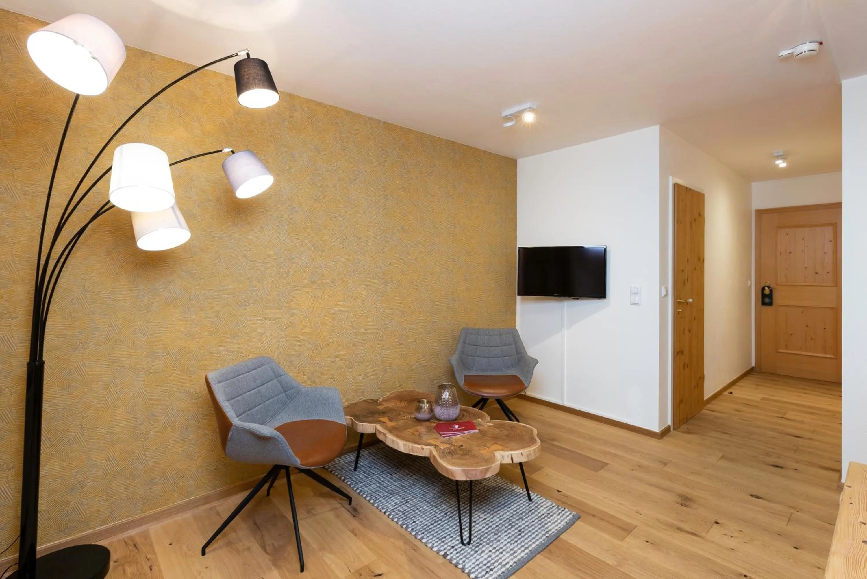 Photo of the whole room in Landhaus Kössel