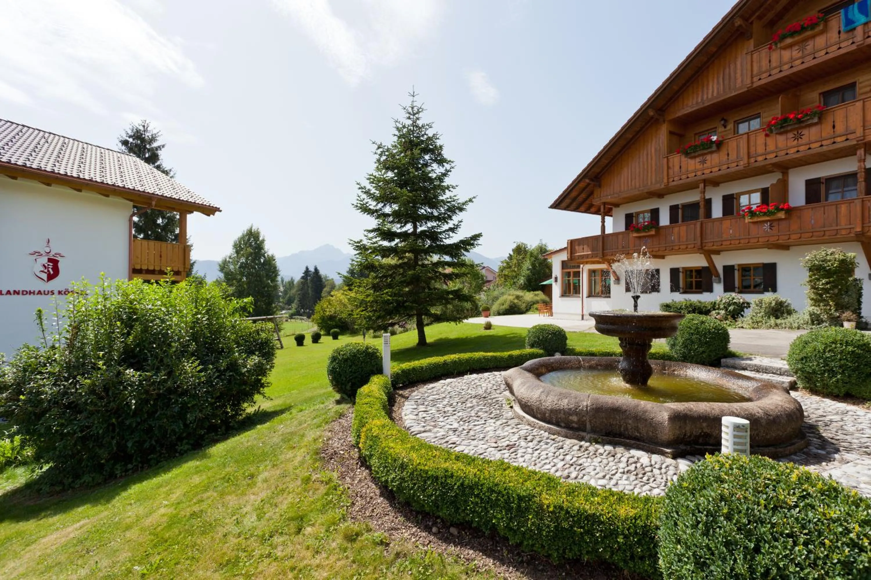 Facade/entrance in Landhaus Kössel