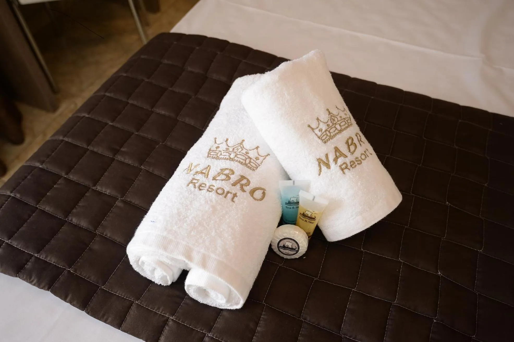 Property building, Bed in NABRO Resort