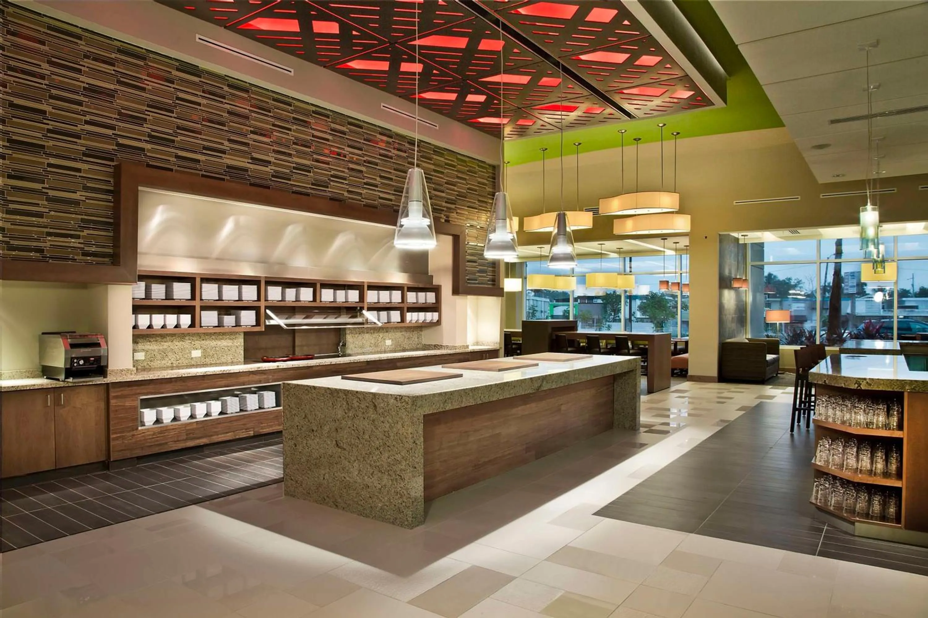 Restaurant/places to eat in Hyatt Place Bayamon