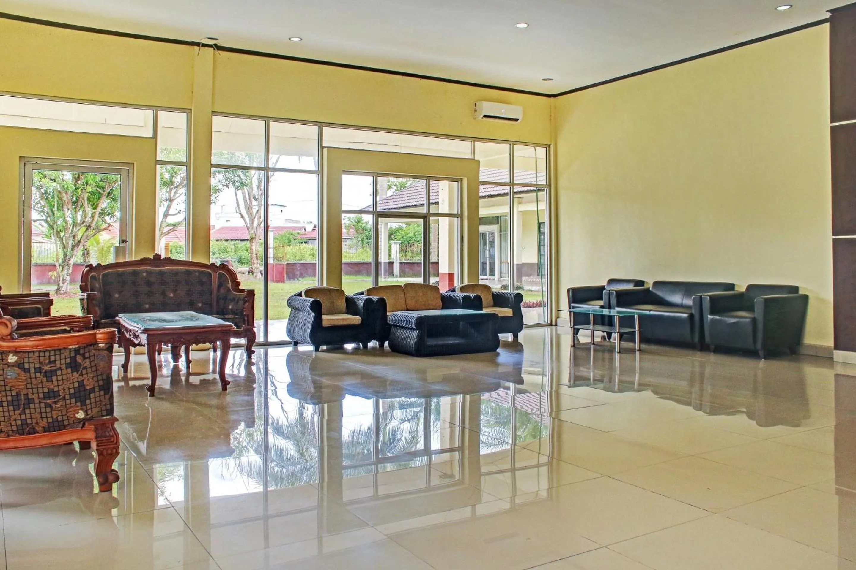 Lobby or reception in Hotel O Aman