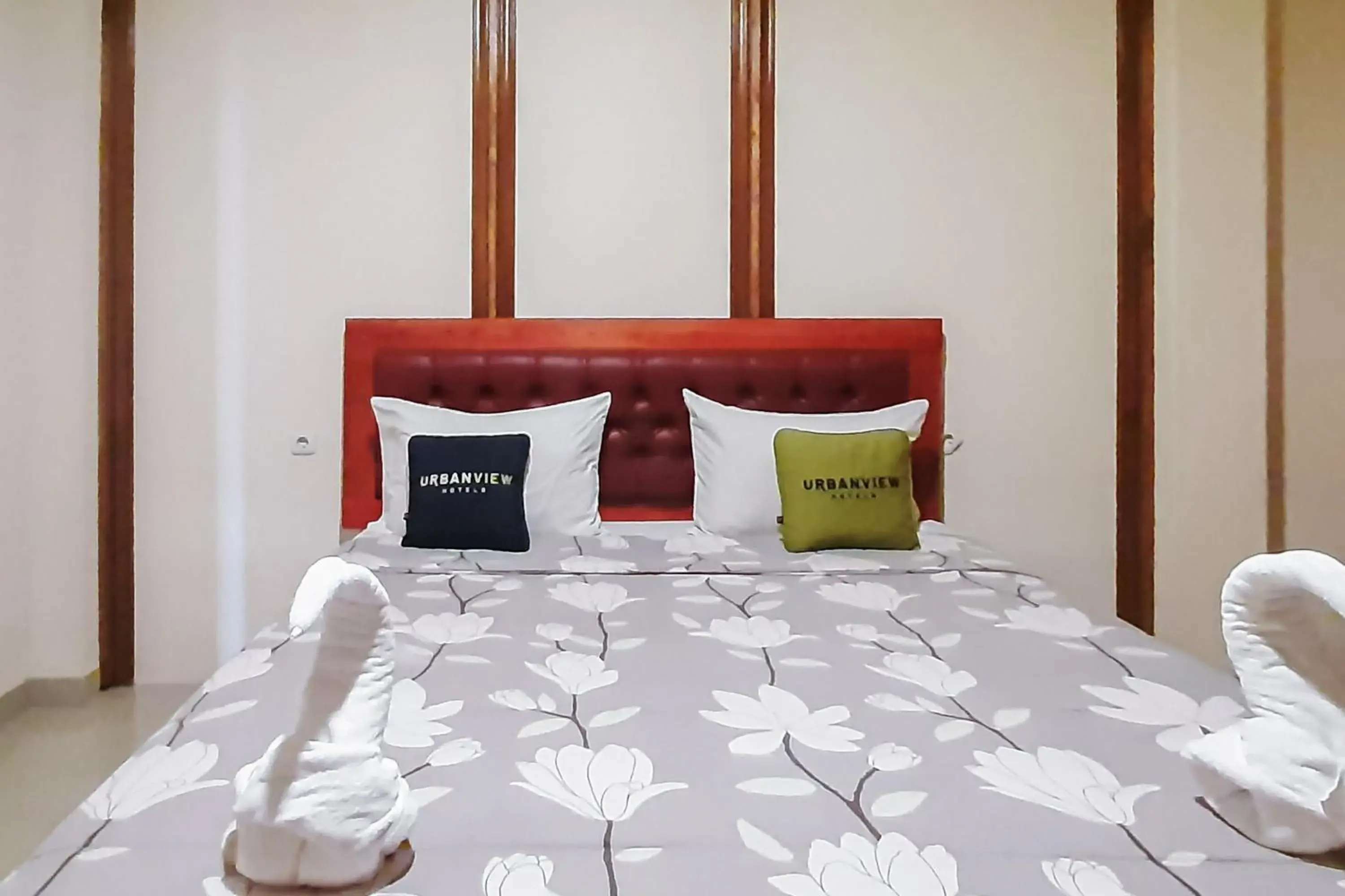 Bedroom, Bed in Urbanview Remington Hotel By RedDoorz Palembang Bedroom, Bed in Urbanview Remington Hotel By RedDoorz Palembang