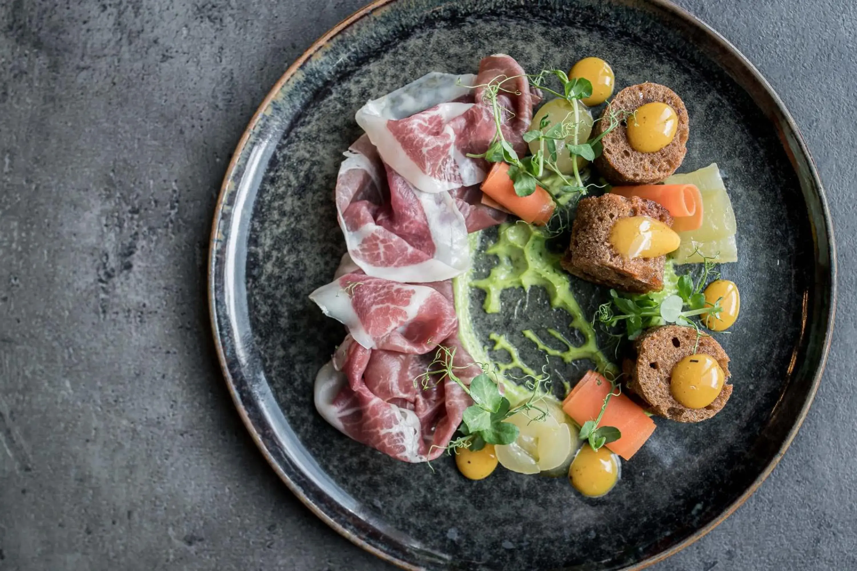 Restaurant/places to eat in ABION Villa Suites Restaurant/places to eat in ABION Villa Suites