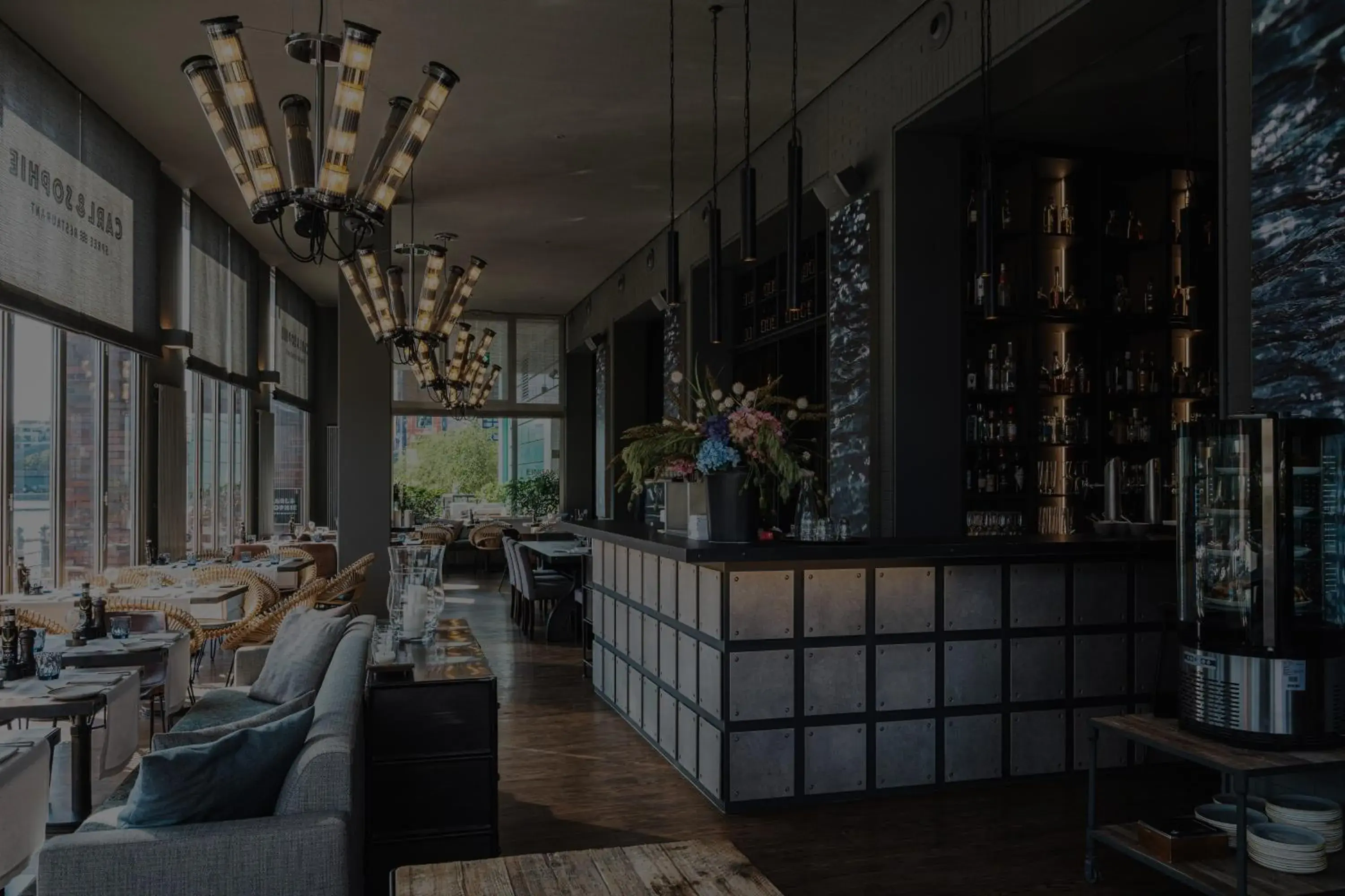 Restaurant/places to eat in ABION Villa Suites Restaurant/places to eat in ABION Villa Suites