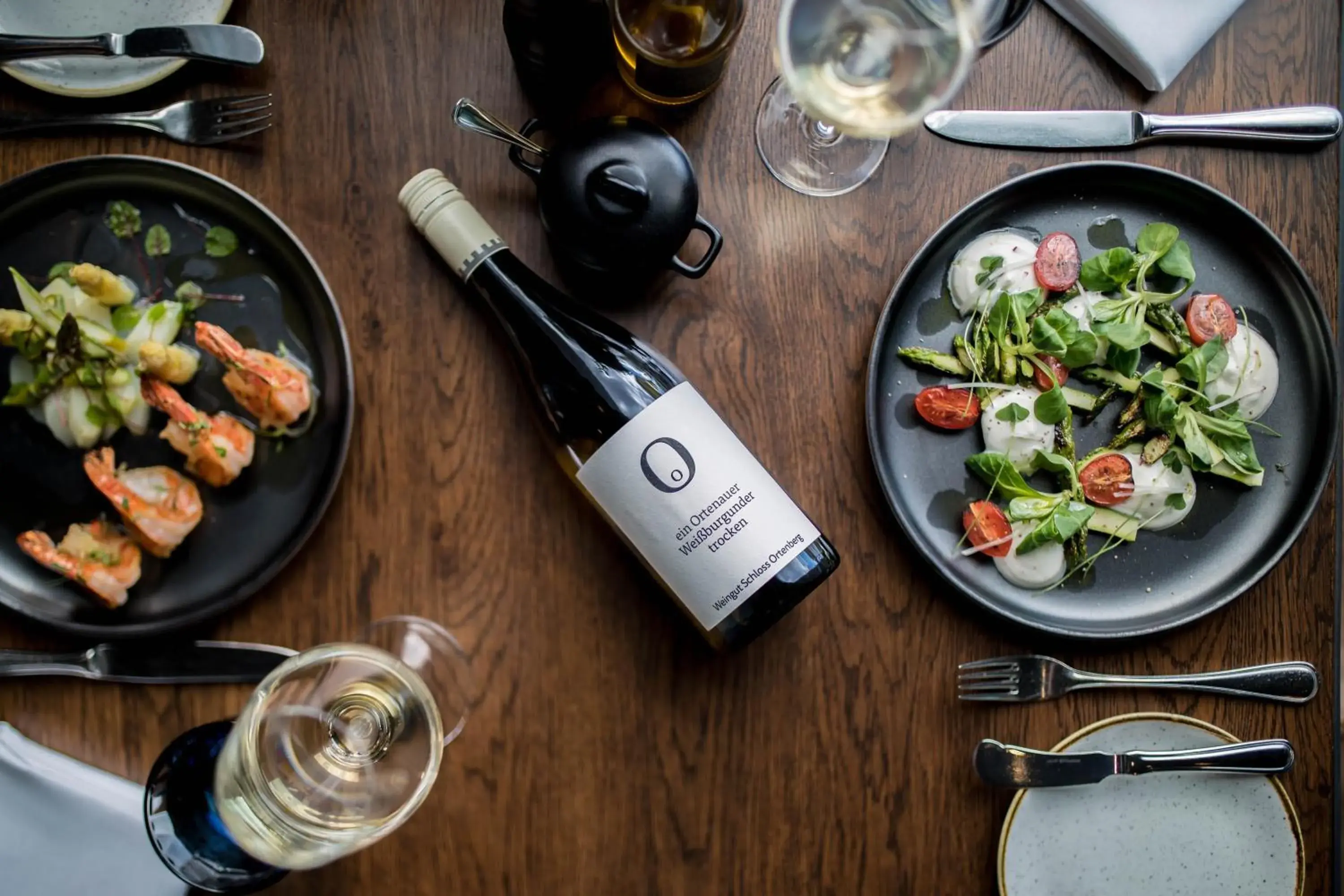 Restaurant/places to eat in ABION Villa Suites Restaurant/places to eat in ABION Villa Suites