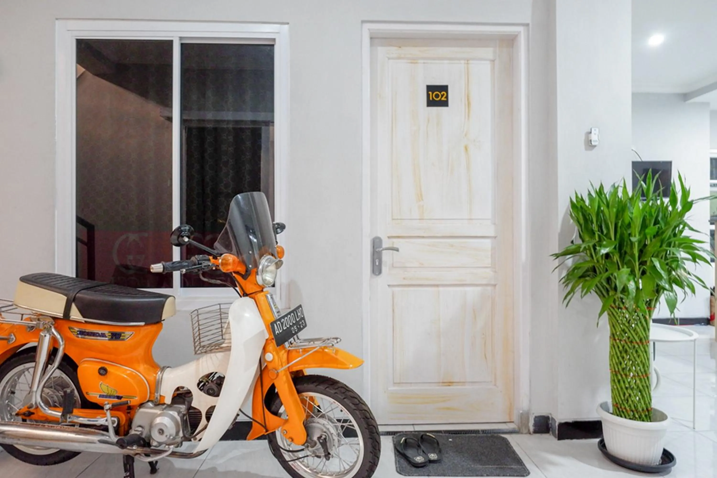 Facade/entrance in RedDoorz near Jalan Adi Sucipto Solo