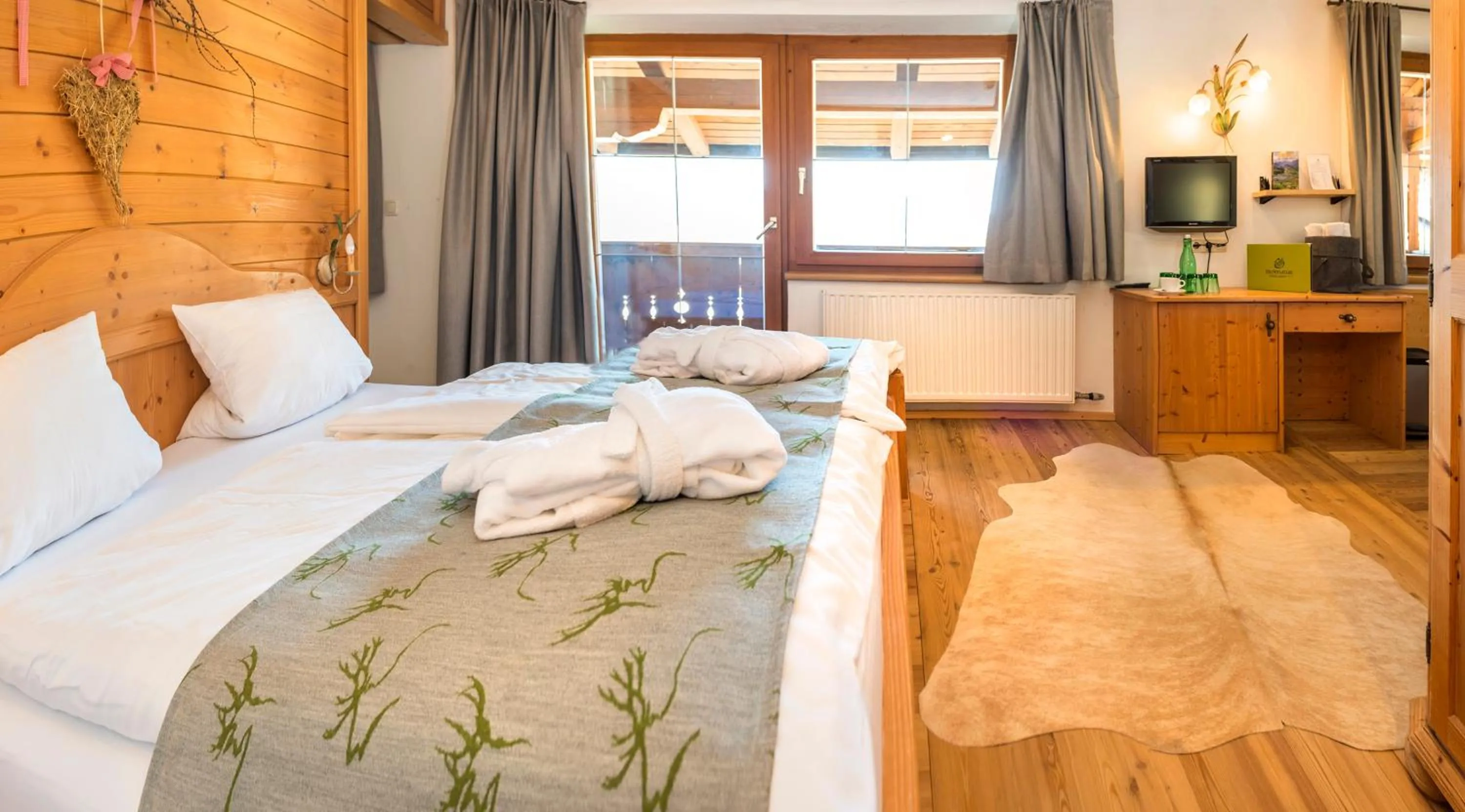 Bed in Hotel Frohnatur