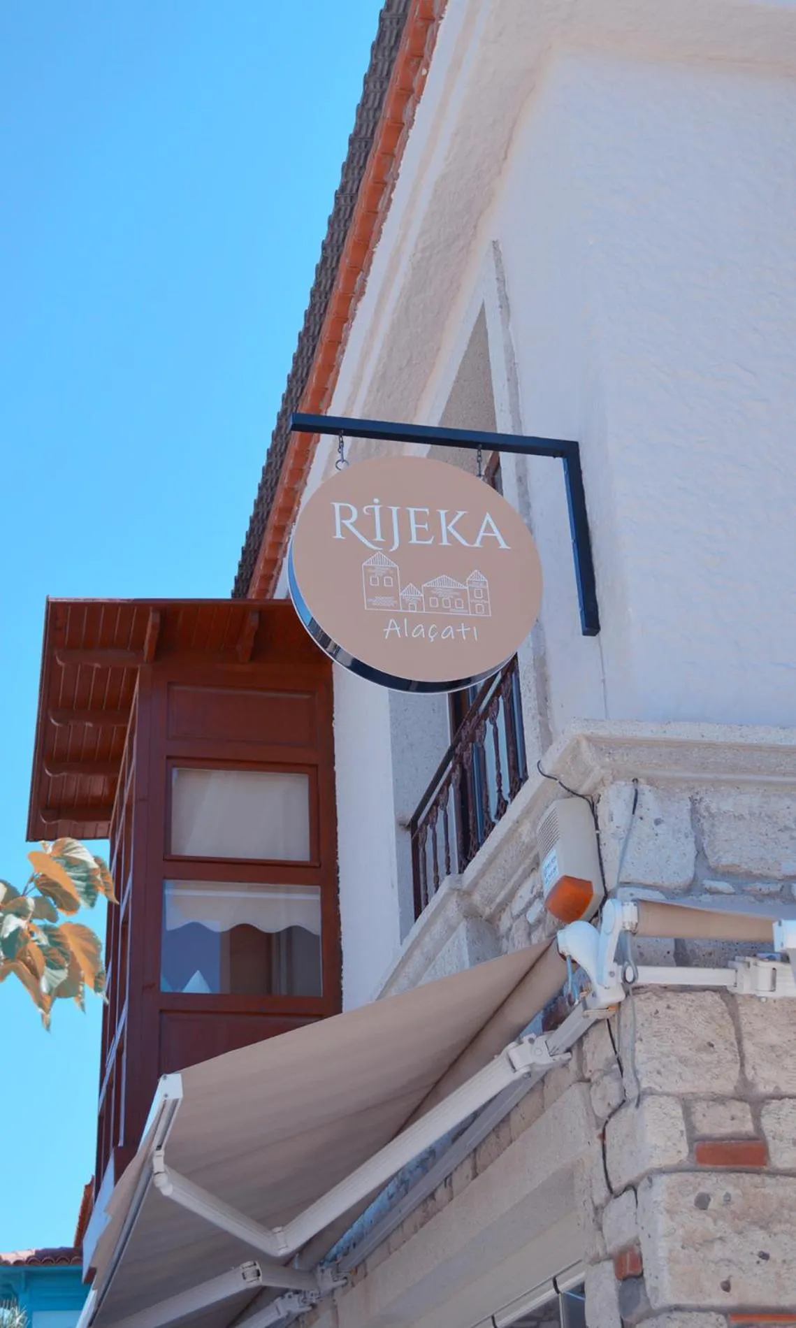 Facade/entrance in Rijeka Alaçatı