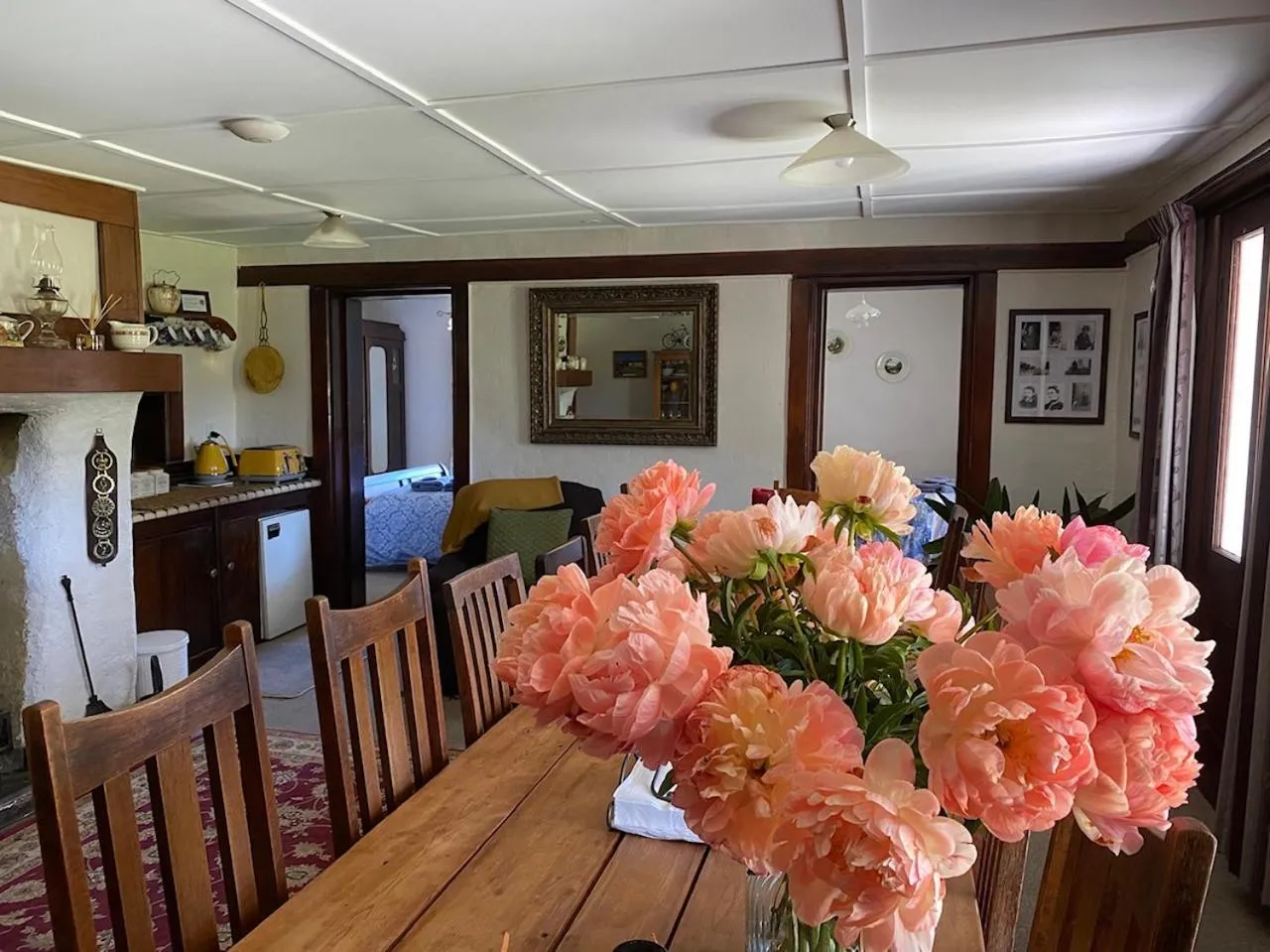 Dining area in Tophouse Historical Inn Bed and breakfast