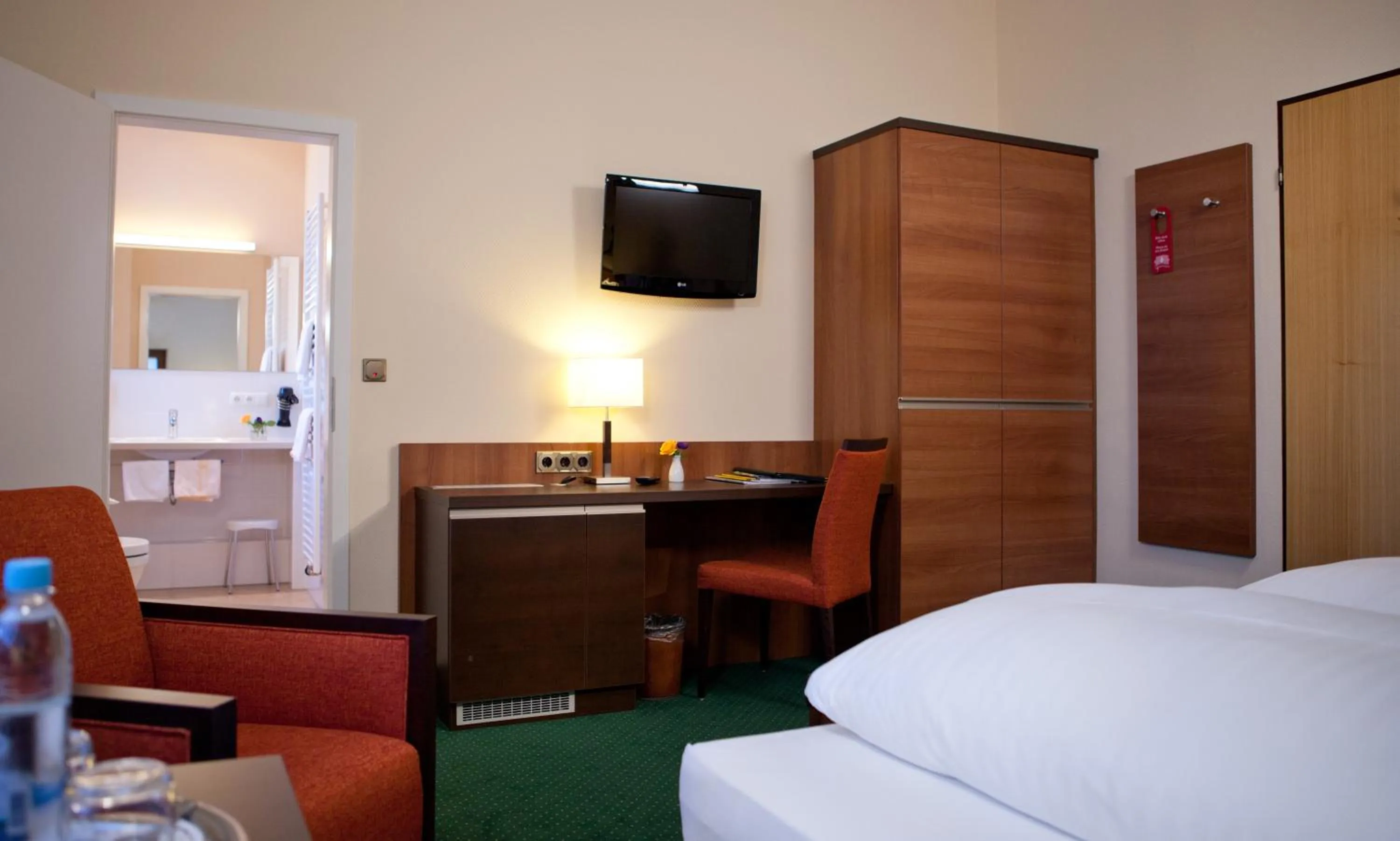 Bed in Hotel Grünwald