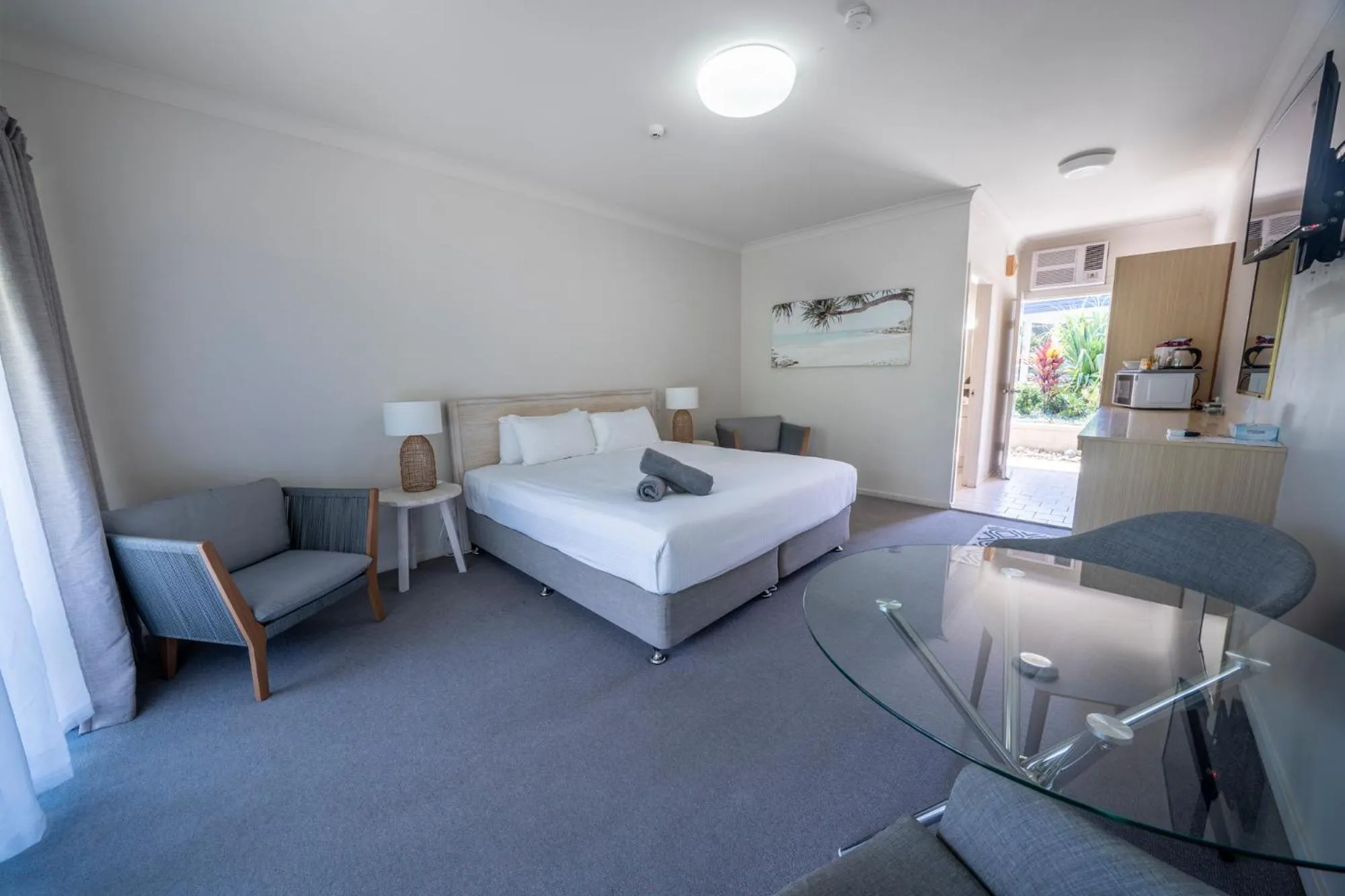 Photo of the whole room, Bed in Woolgoolga Coast Motel