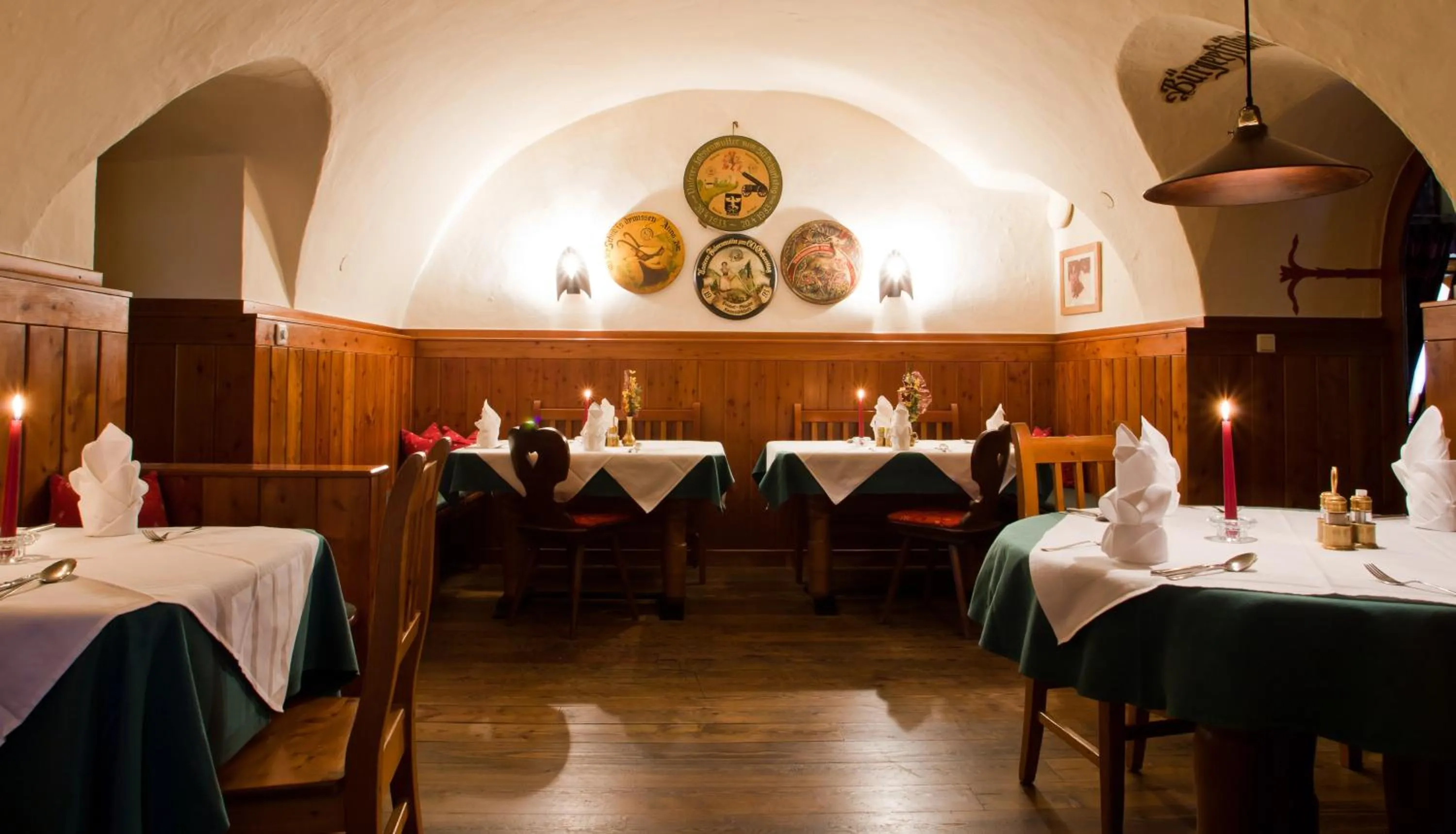 Restaurant/places to eat in Hotel Gasthof Mitteregger - BEST PLACE in town with summercard included