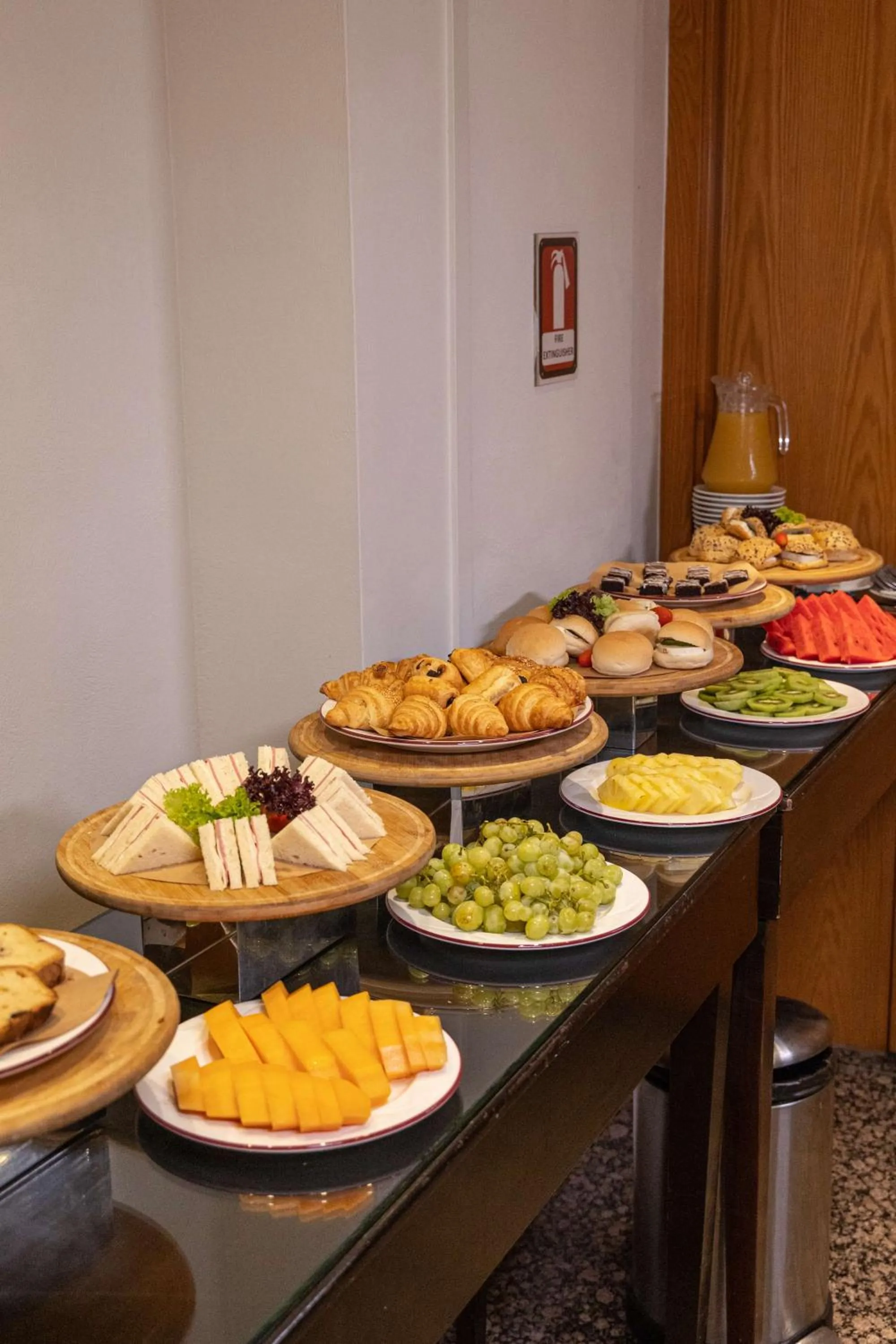 Food and drinks in Radisson Blu Martinez Beirut