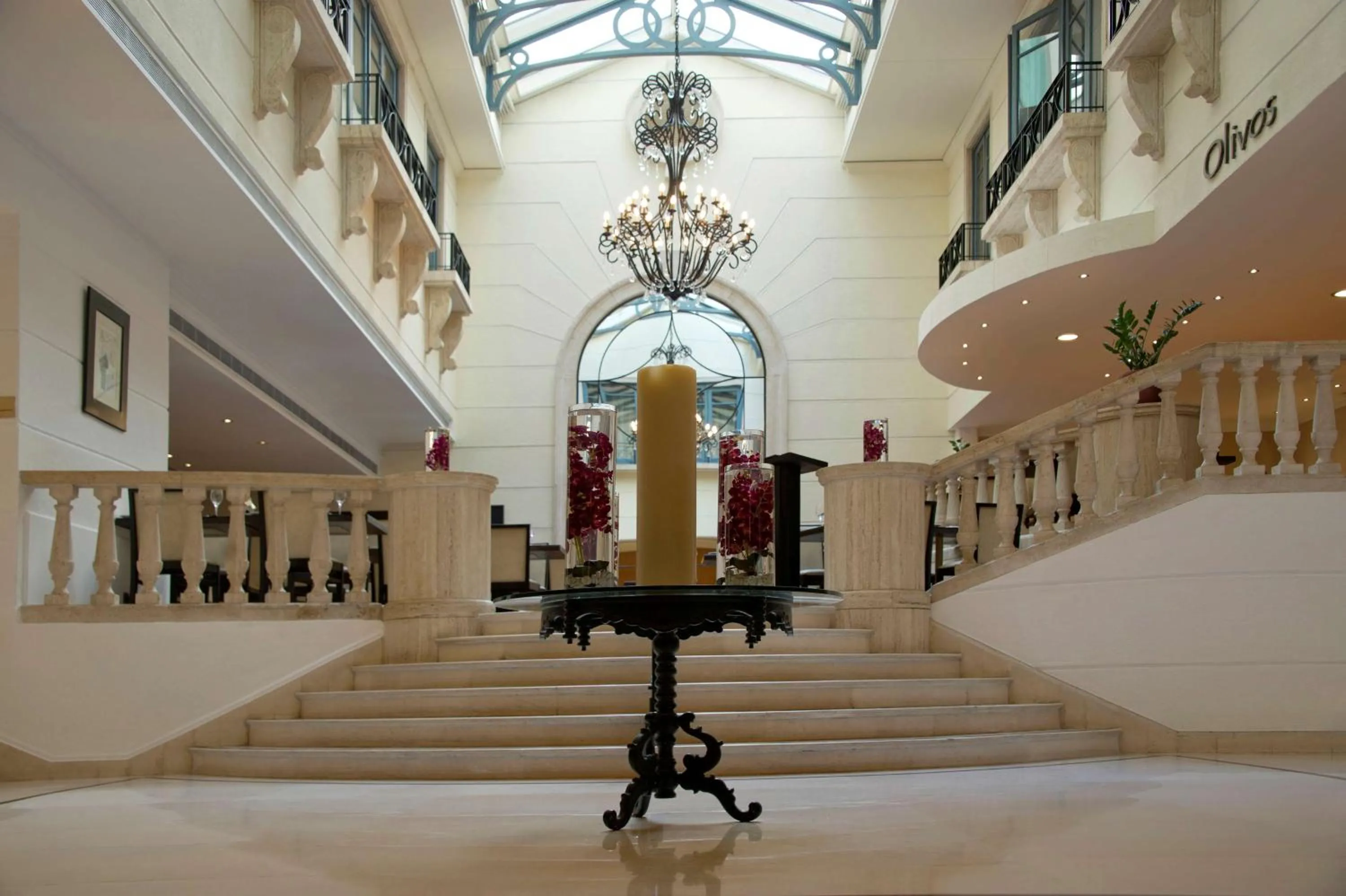 Lobby or reception in Radisson Blu Martinez Beirut