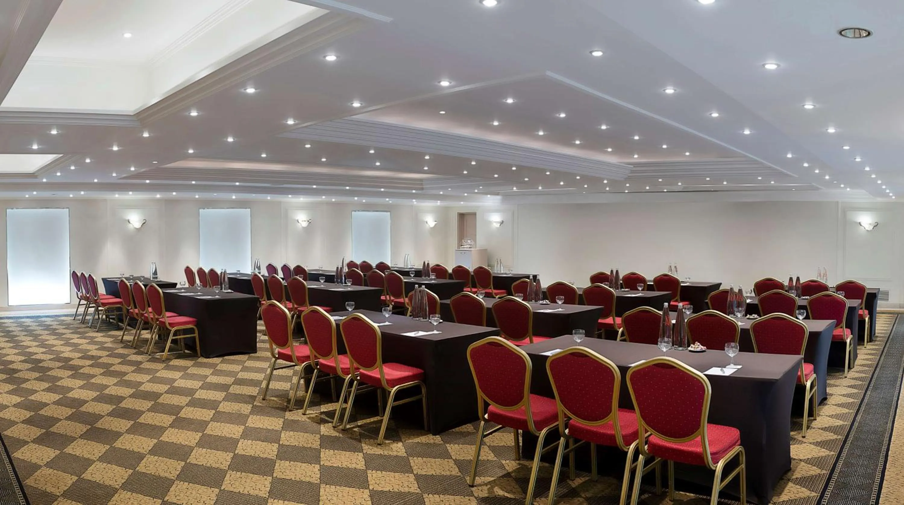 Meeting/conference room in Radisson Blu Martinez Beirut