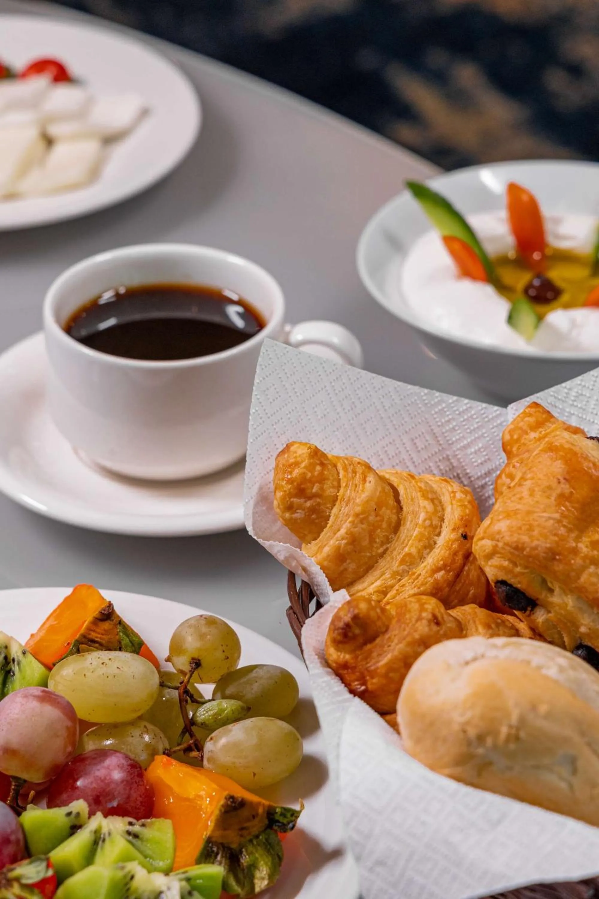 Food and drinks in Radisson Blu Martinez Beirut