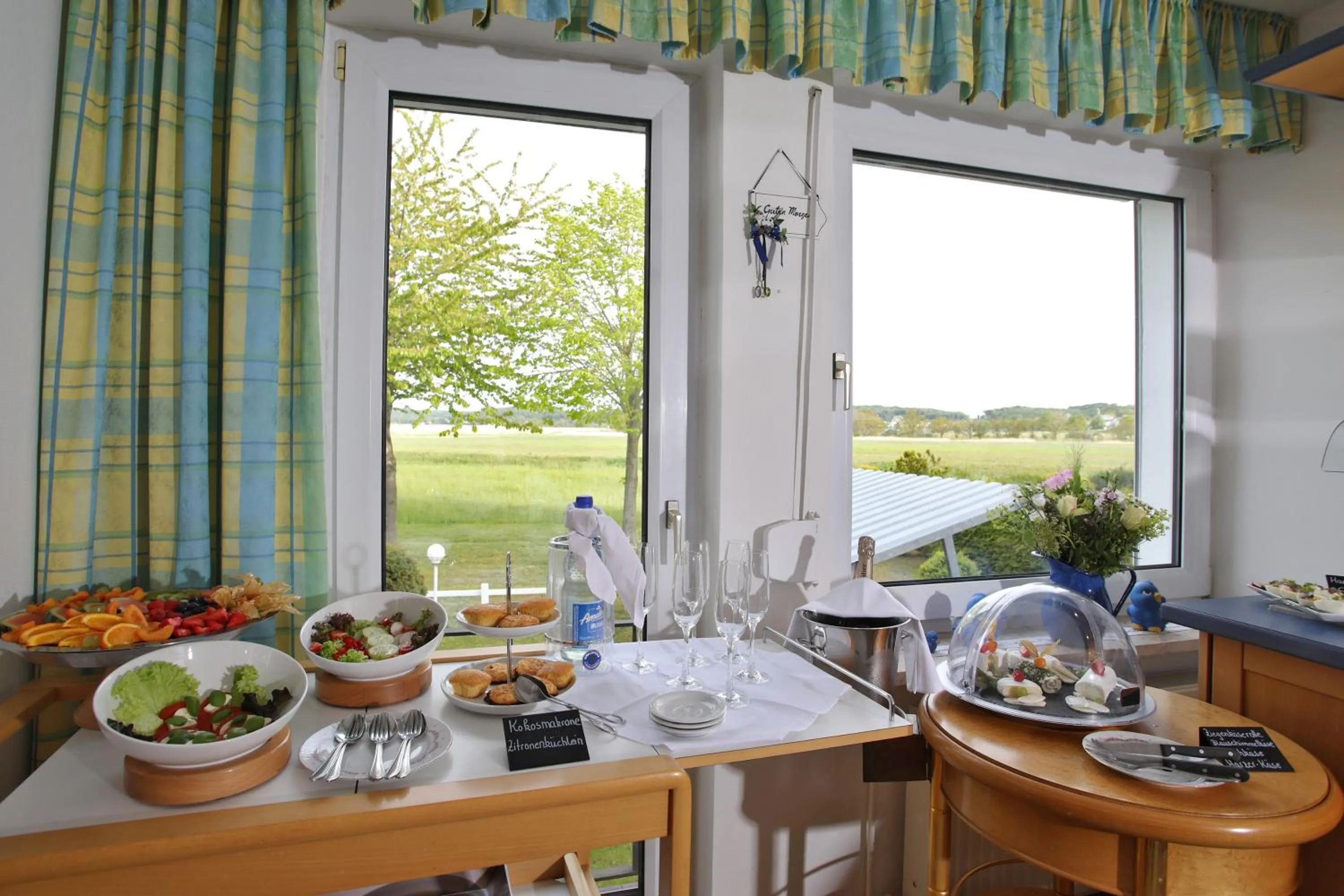 Breakfast in Hotel Am See