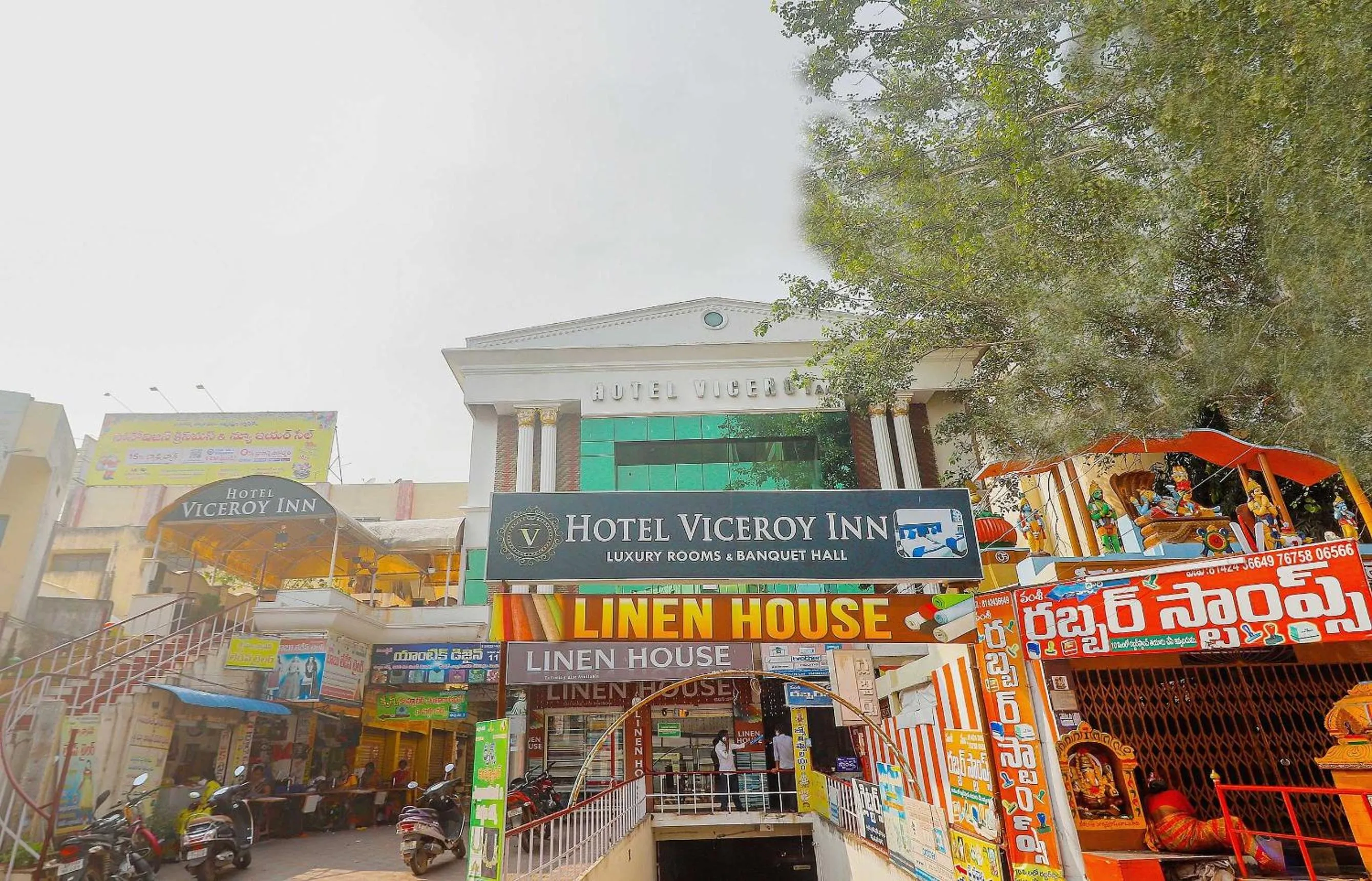 Facade/entrance in Hotel O Viceroy Inn