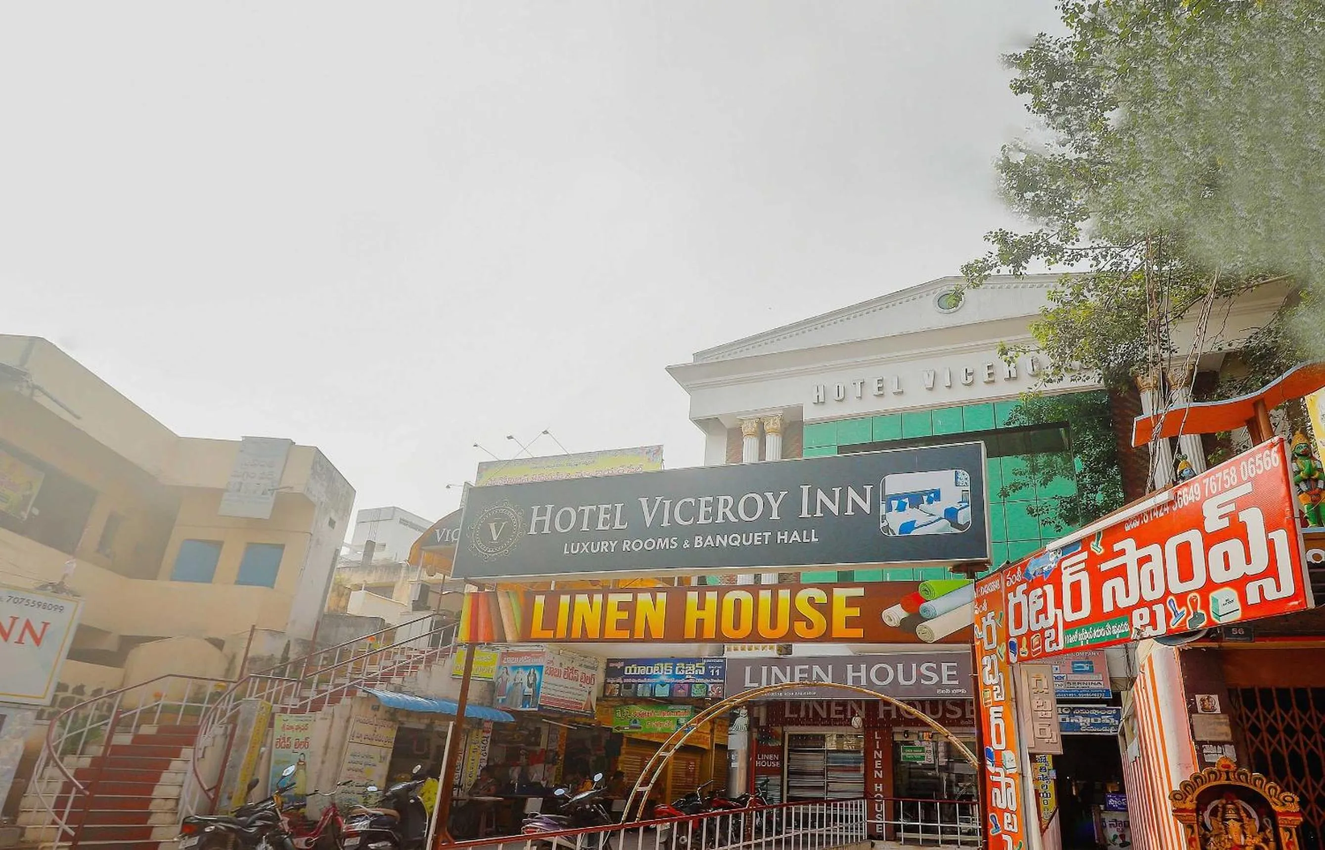 Facade/entrance in Hotel O Viceroy Inn