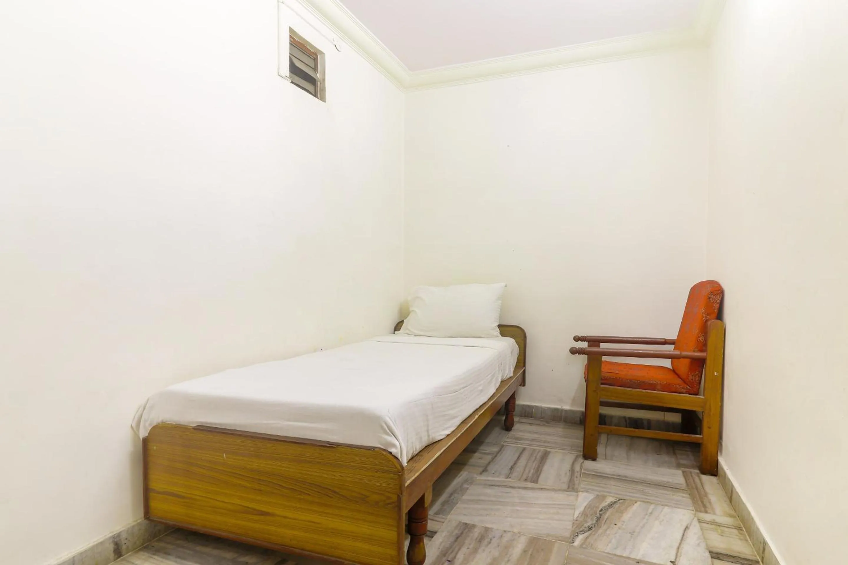 Bathroom in Hotel O Viceroy Inn