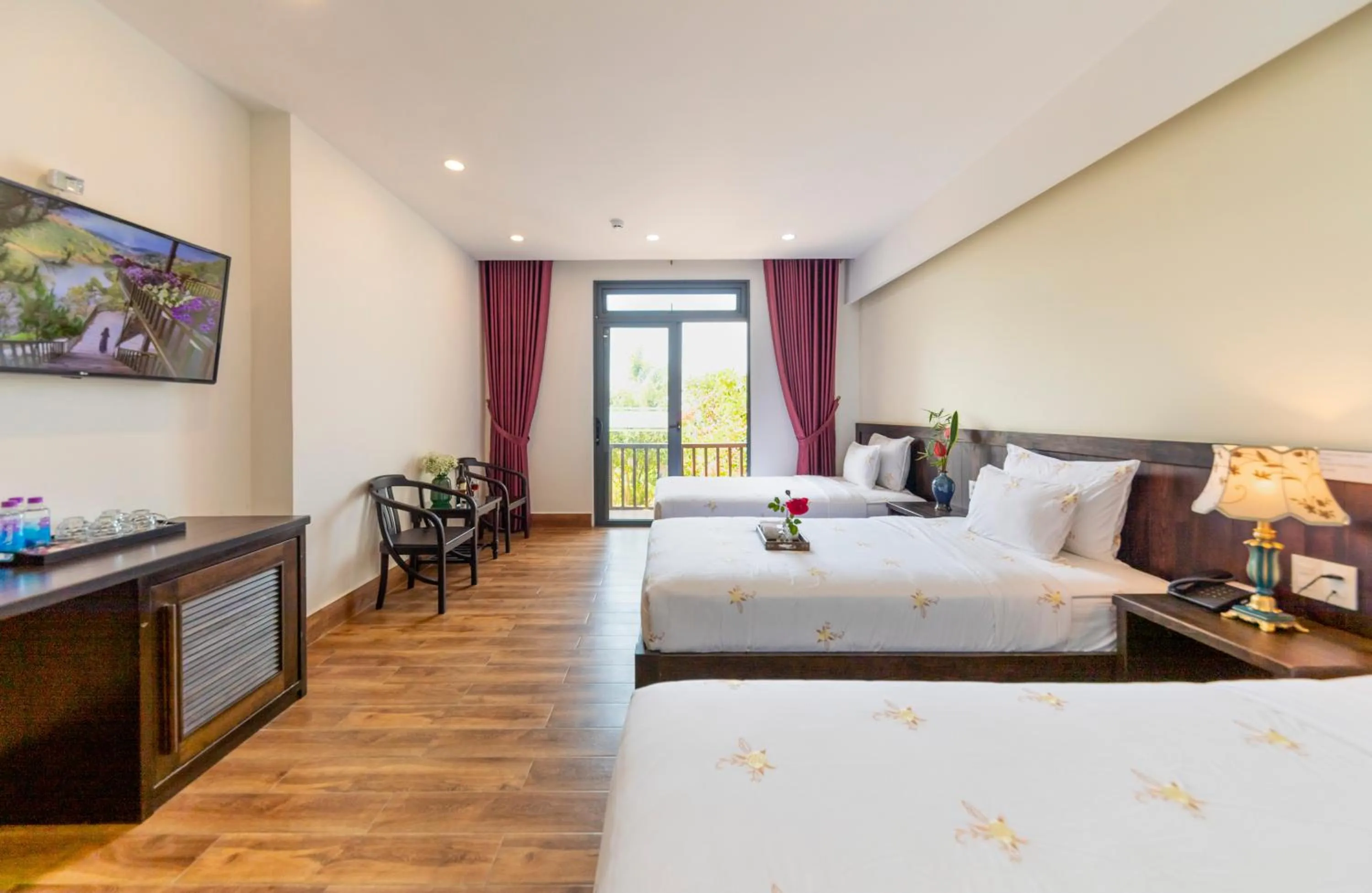 TV and multimedia in Thanh Loan 2 Da Lat Hotel