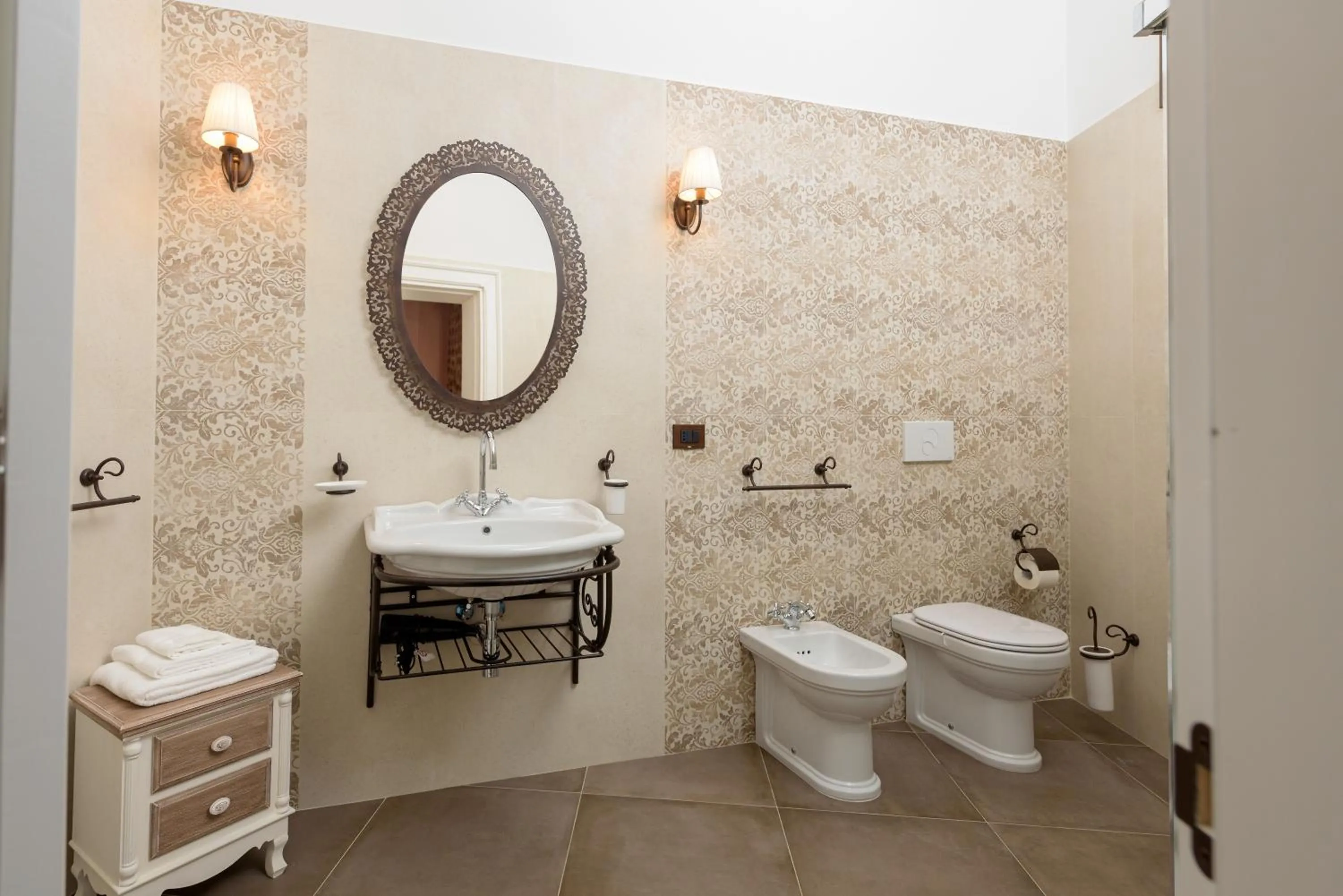 Donna Fiora Antica Dimora