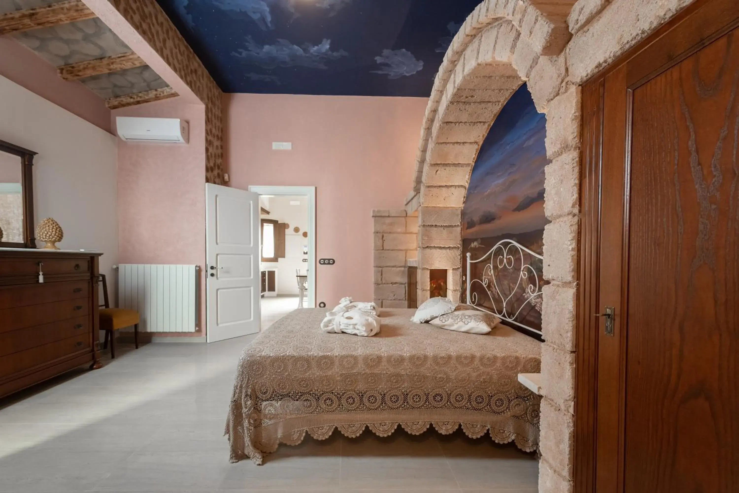 Suite with Sauna - single occupancy in Donna Fiora Antica Dimora Suite with Sauna - single occupancy in Donna Fiora Antica Dimora
