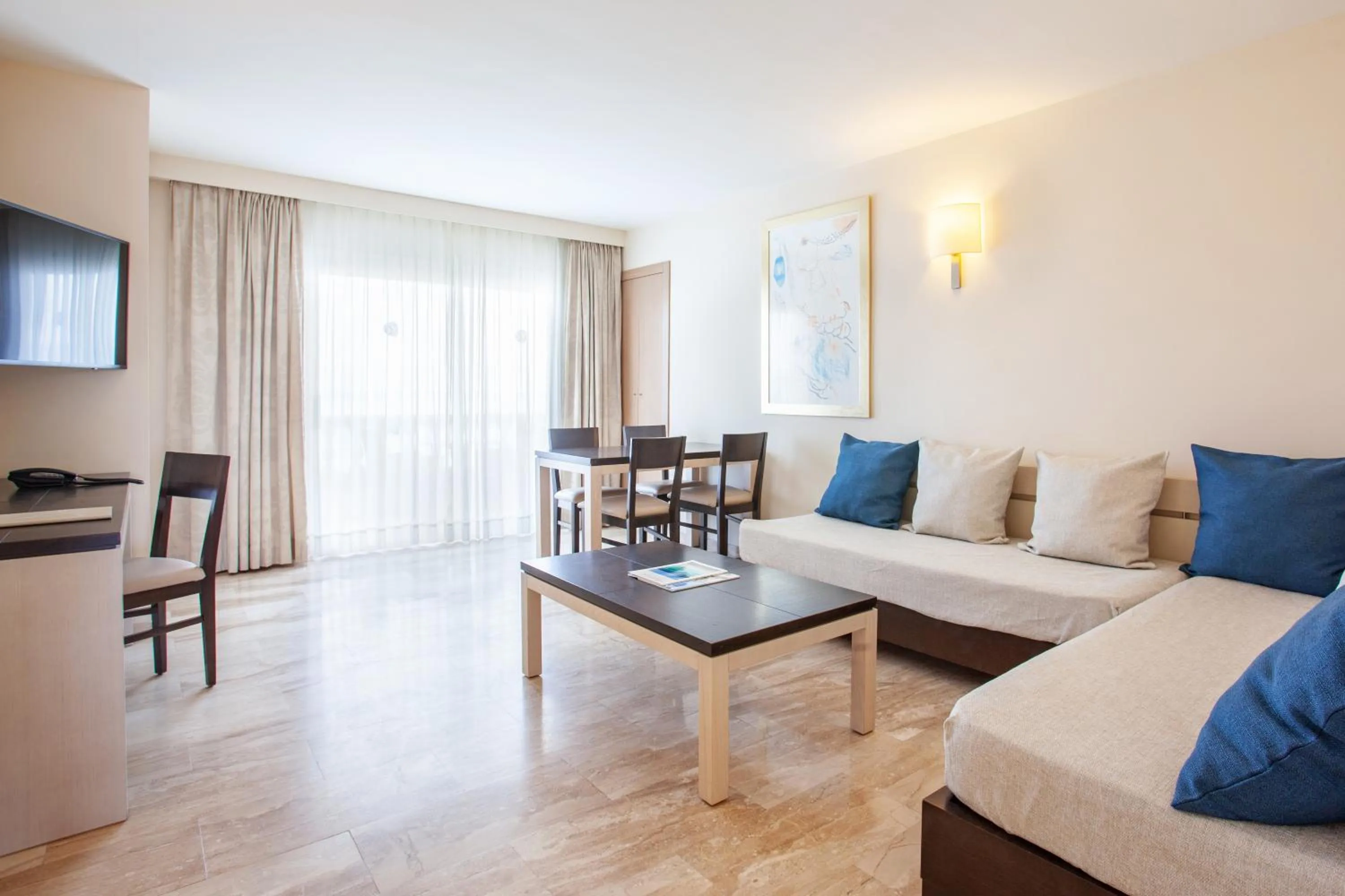 Living room in Grupotel Dunamar