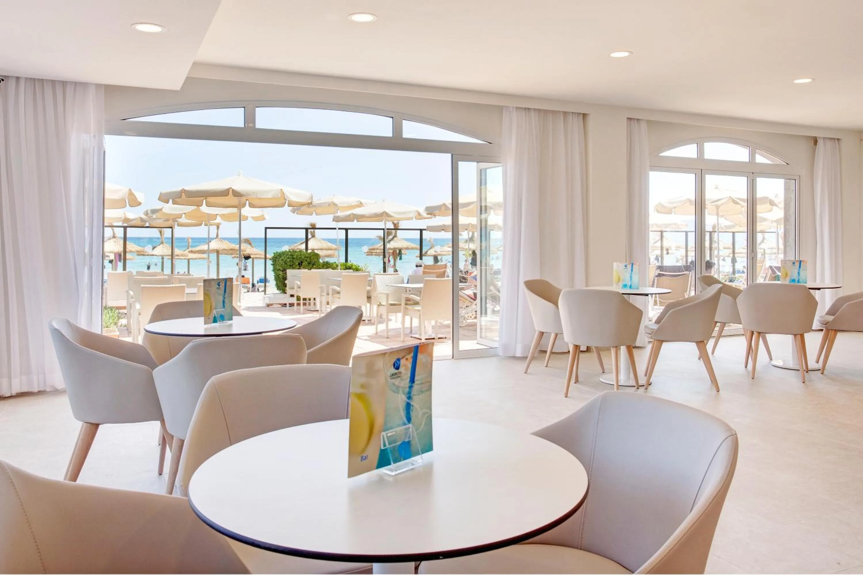 Lounge or bar in Grupotel Dunamar