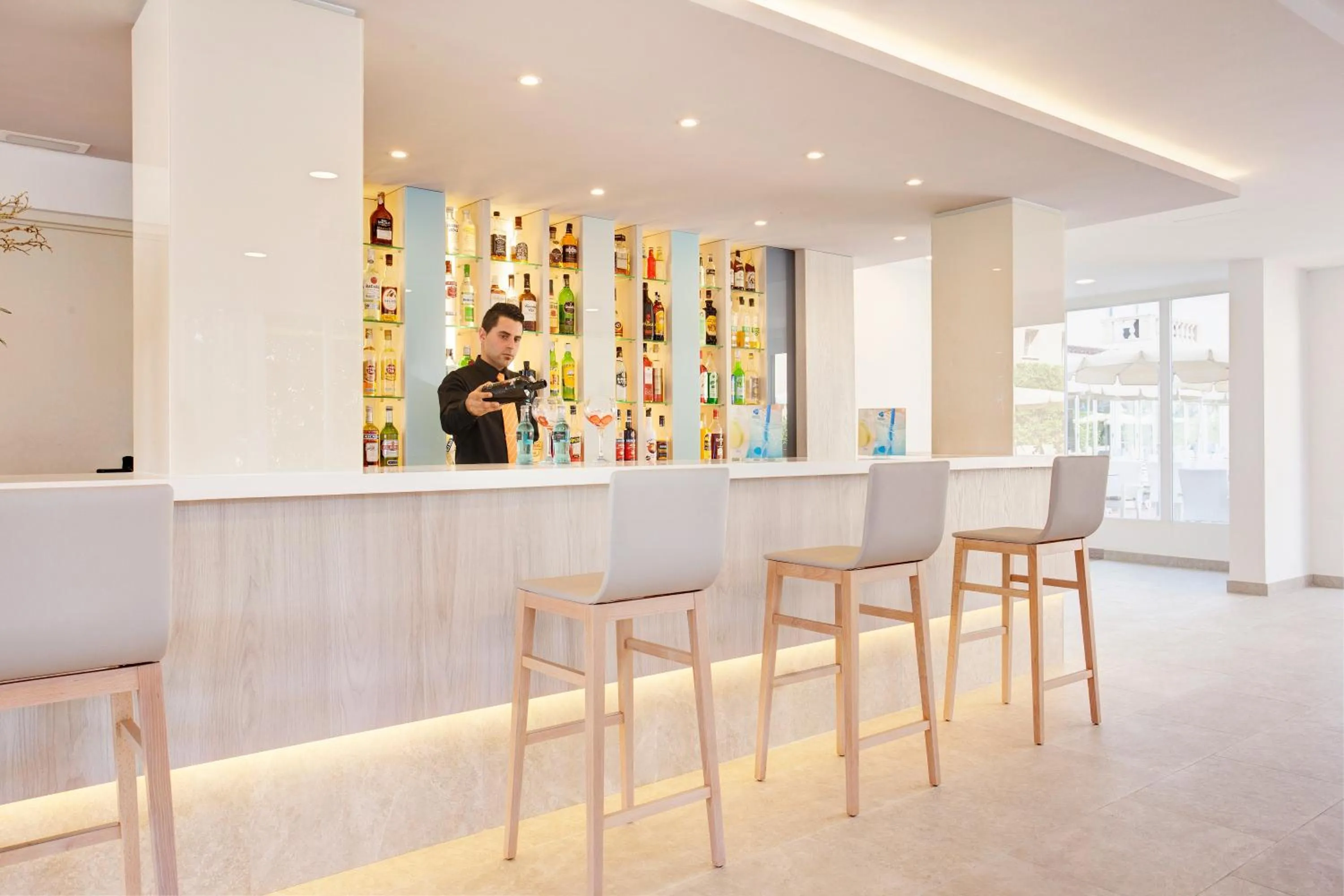 Lounge or bar in Grupotel Dunamar