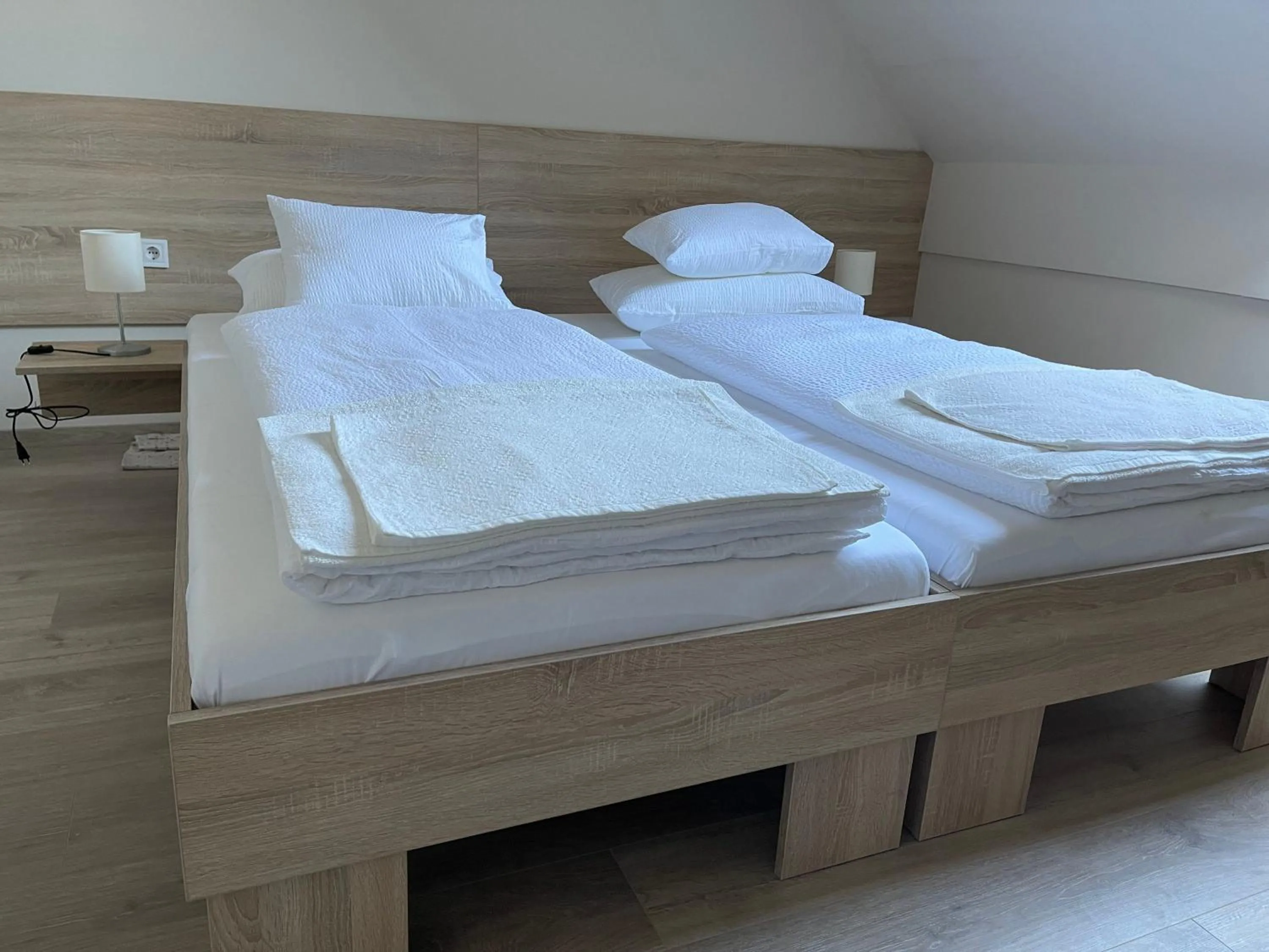 Double or Twin Room - single occupancy in Szőlőfürt Fogadó