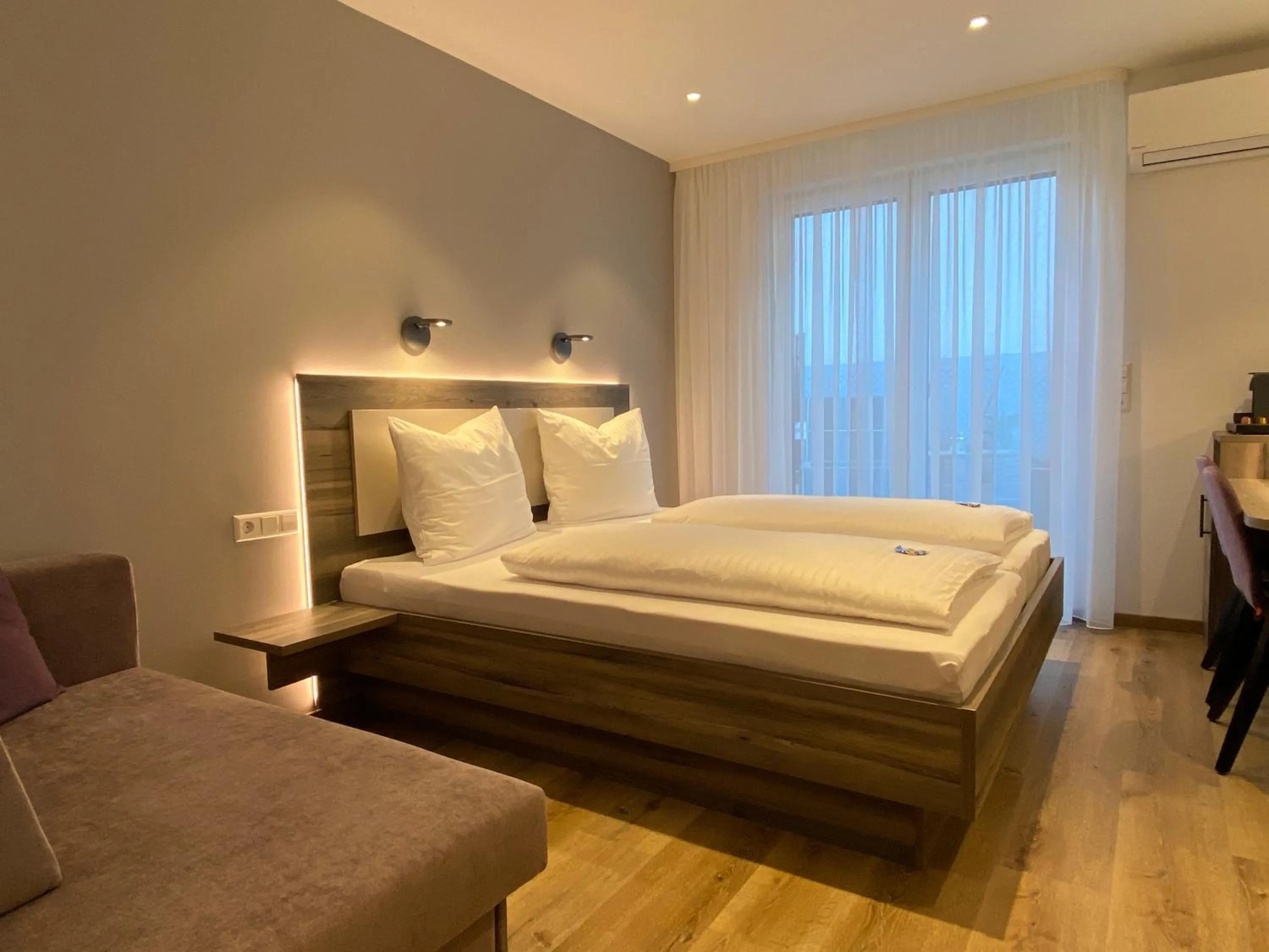 Balcony/Terrace, Bed in Hotel Kosel garni UG