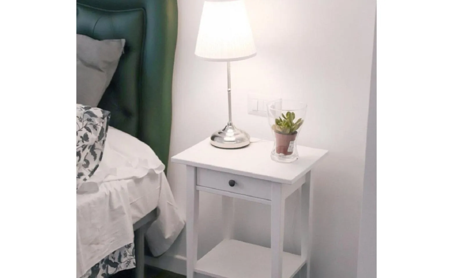 Decorative detail, Bed in B&B La Luna nel pozzo