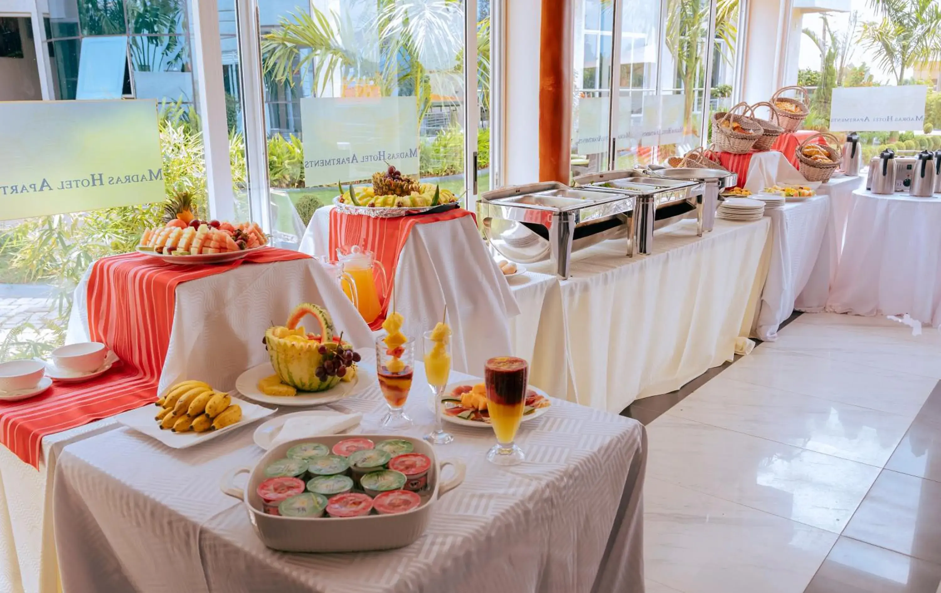 Restaurant/places to eat in Madras Hotel and Apartments Restaurant/places to eat in Madras Hotel and Apartments