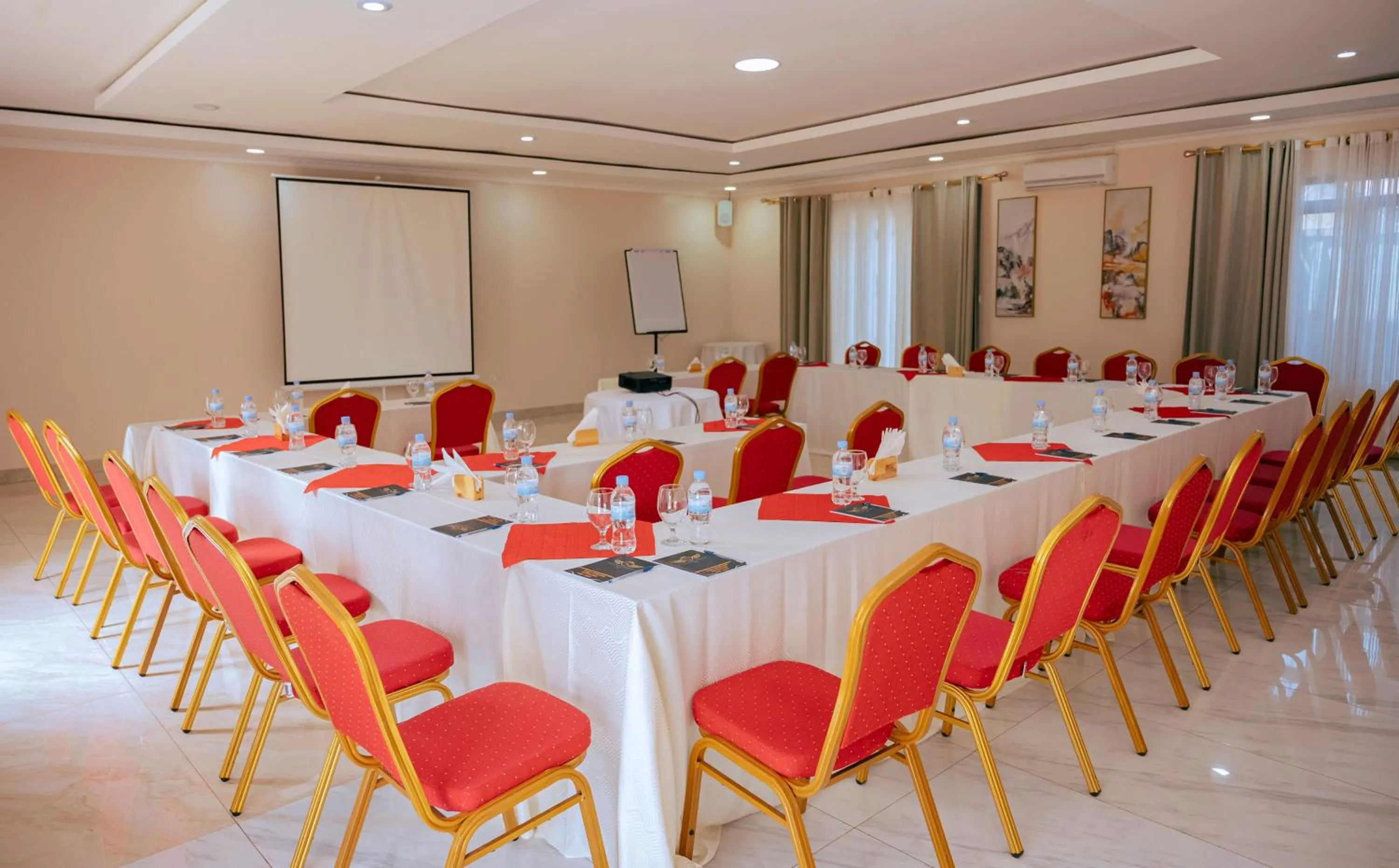 Banquet/Function facilities in Madras Hotel and Apartments