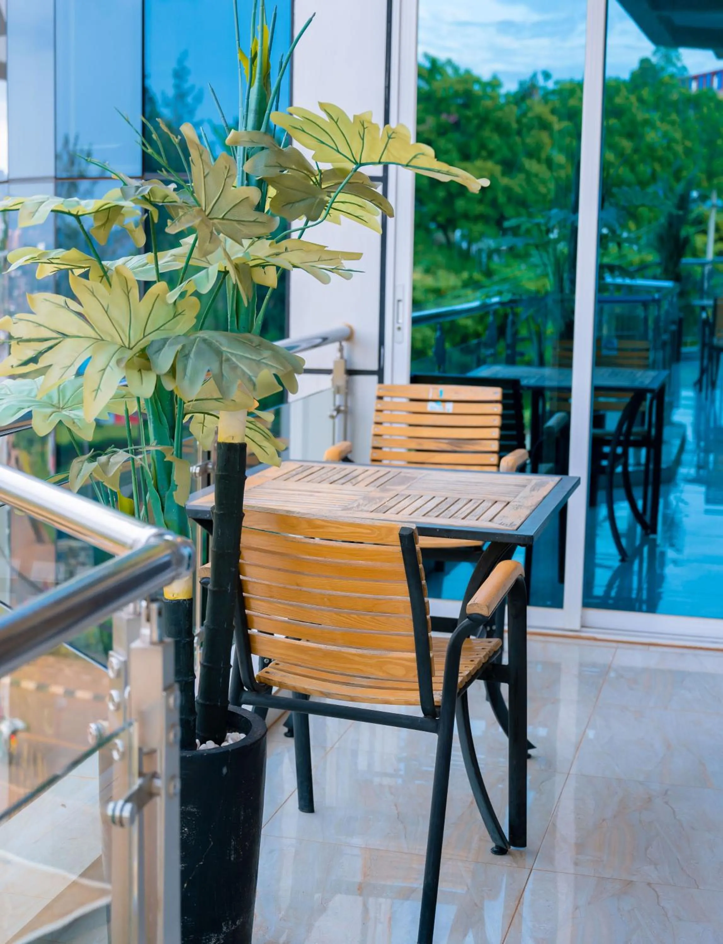 Patio in Madras Hotel and Apartments