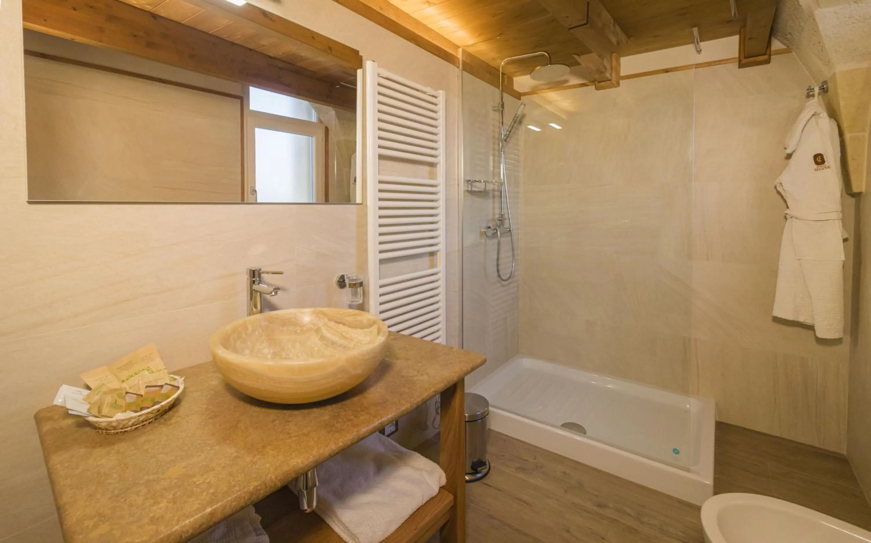 Bathroom in Relais Borgo Segine