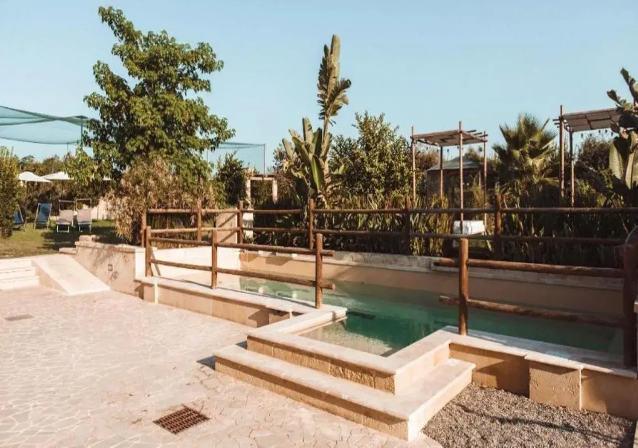 Swimming pool in Relais Borgo Segine Swimming pool in Relais Borgo Segine