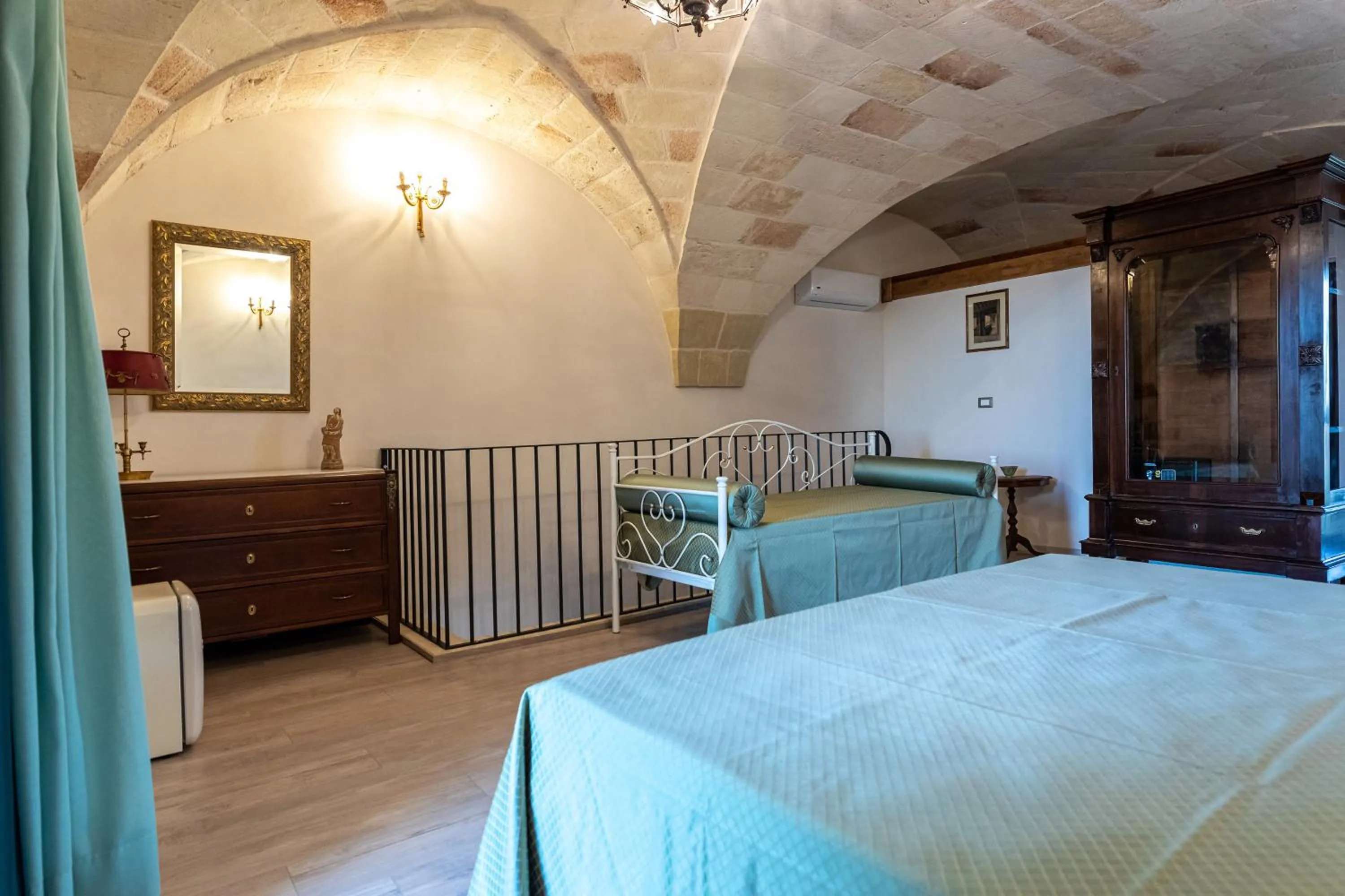Bedroom, Bed in Masseria Borgo Segine - Relais nel Salento