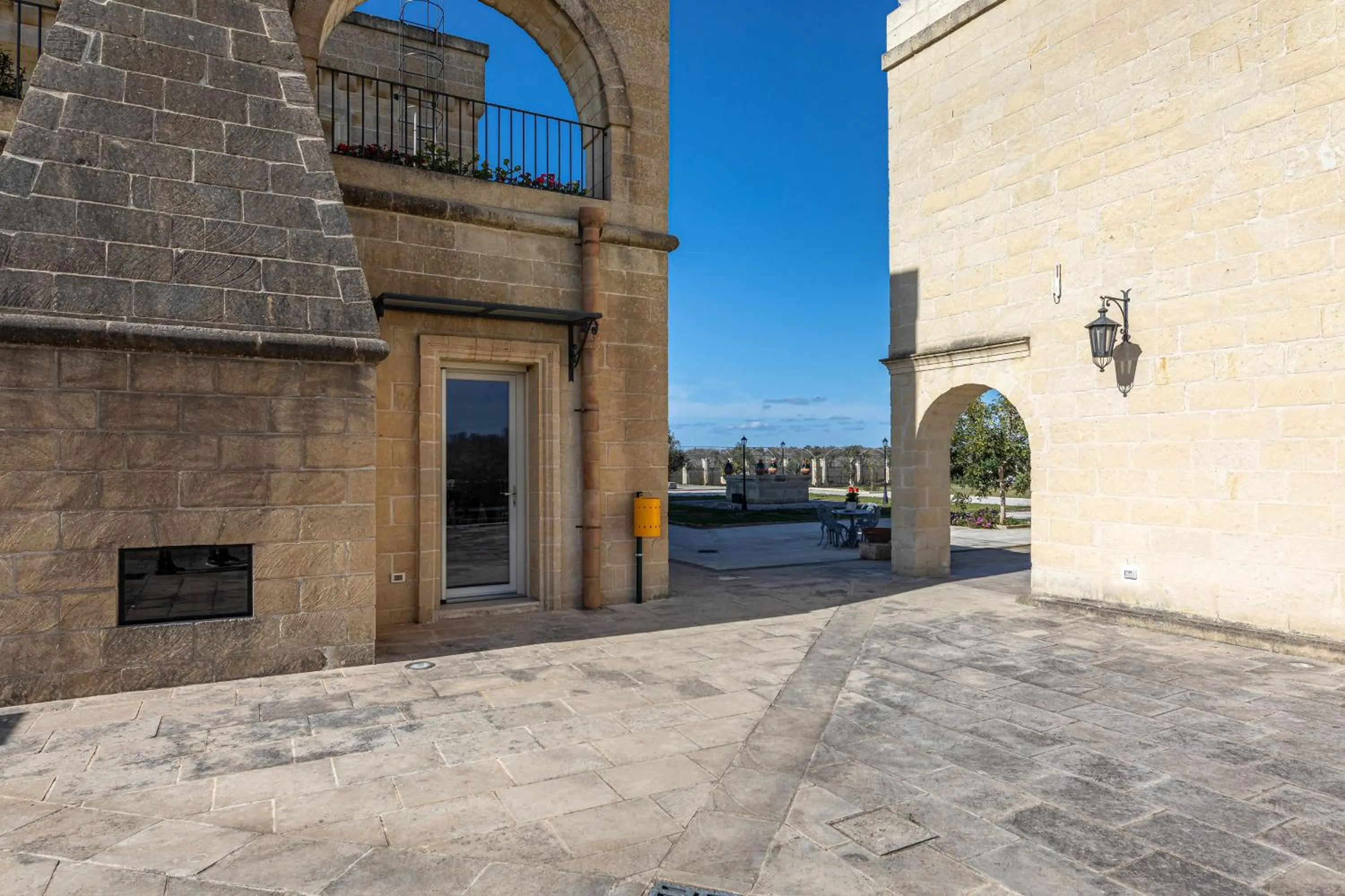 Patio in Relais Borgo Segine