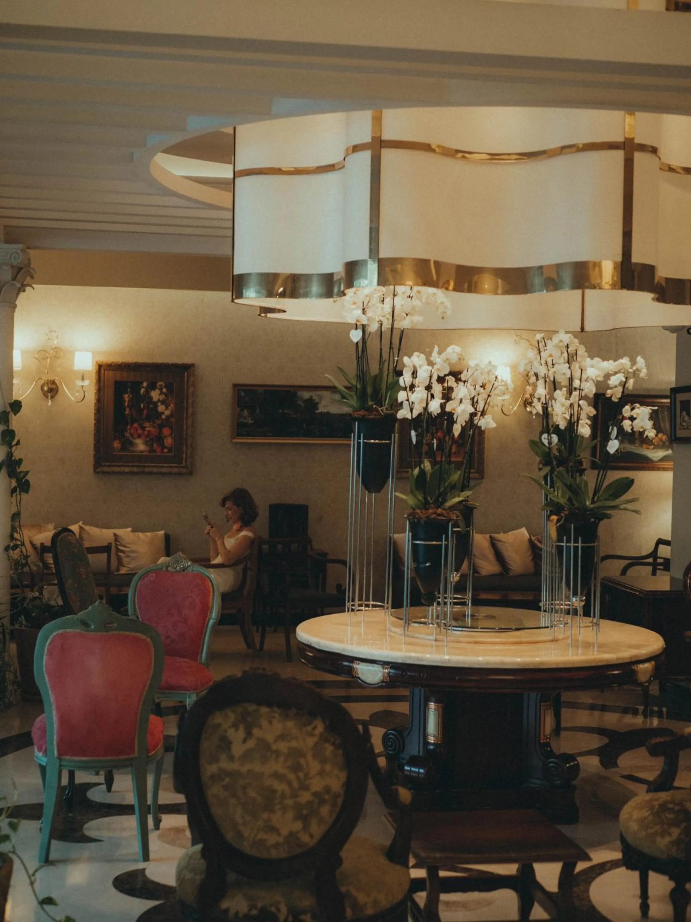 Restaurant/places to eat in Castival Hotel