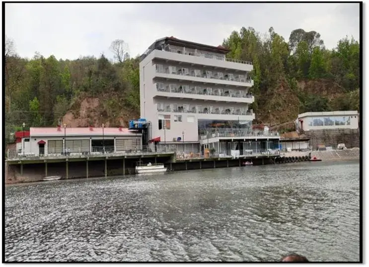 Restaurant/places to eat in Jay Clarks Exotica Restaurant/places to eat in Jay Clarks Exotica