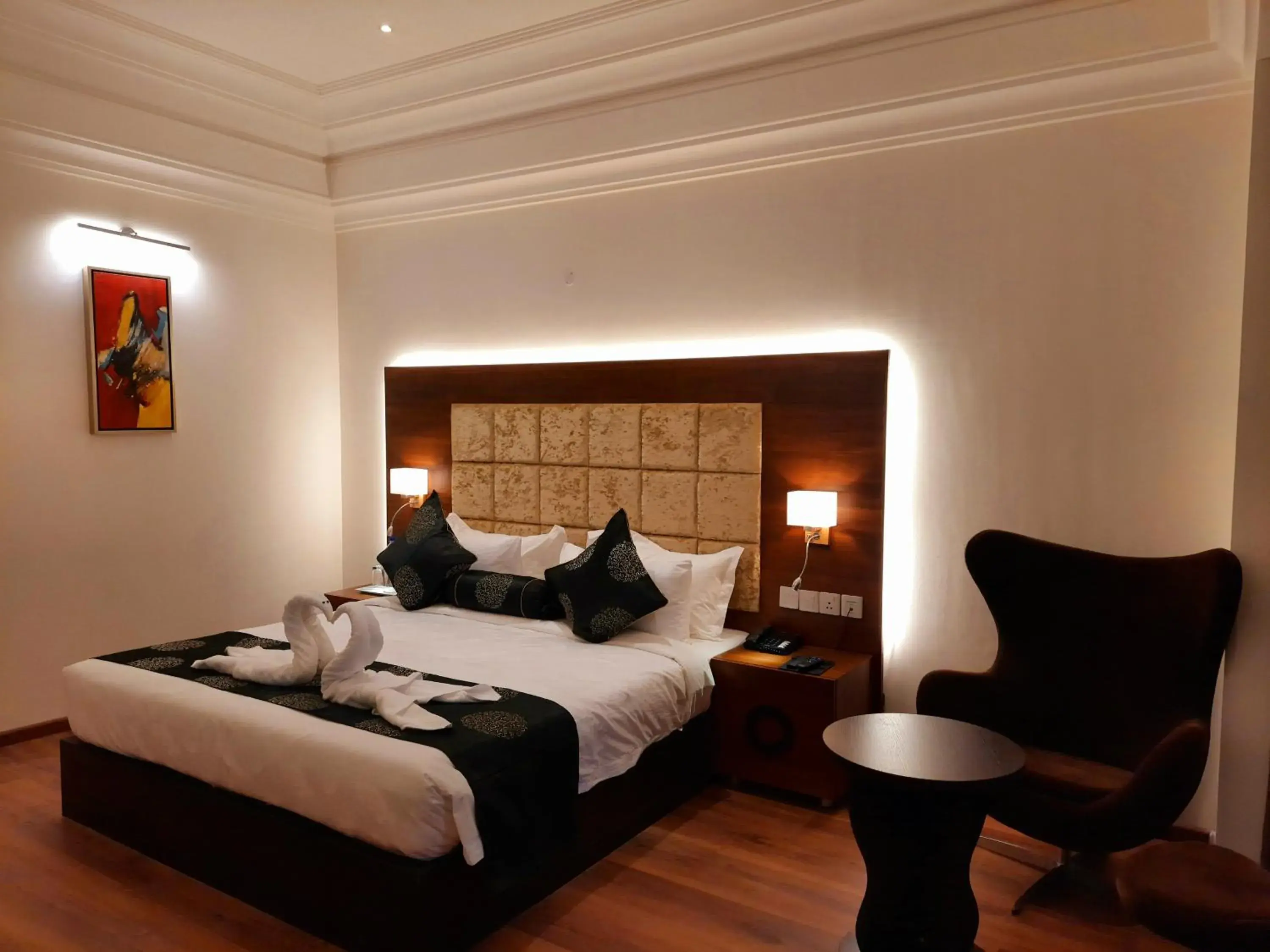 Bedroom, Bed in Jay Clarks Exotica Bedroom, Bed in Jay Clarks Exotica