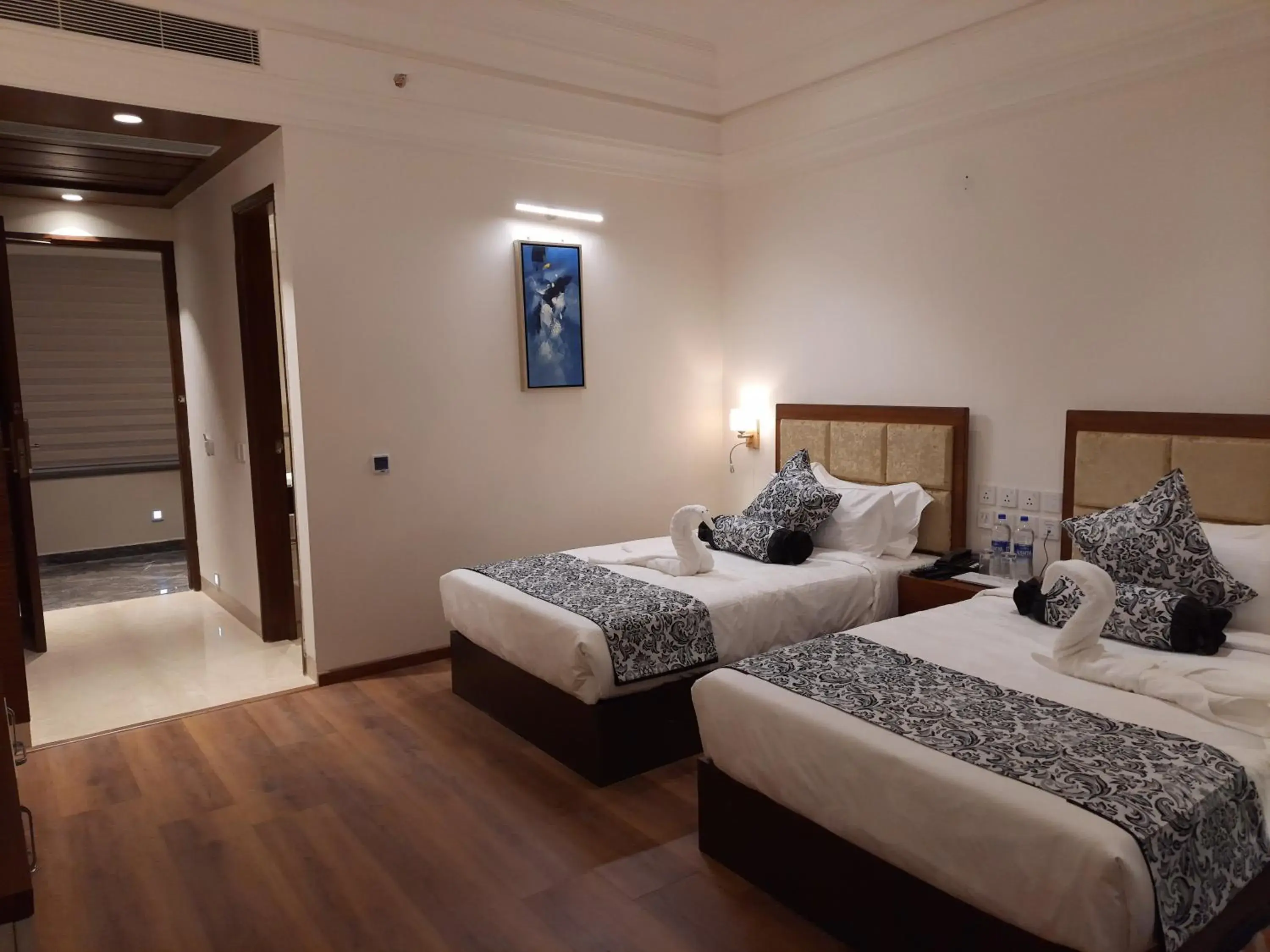 Bedroom, Bed in Jay Clarks Exotica Bedroom, Bed in Jay Clarks Exotica