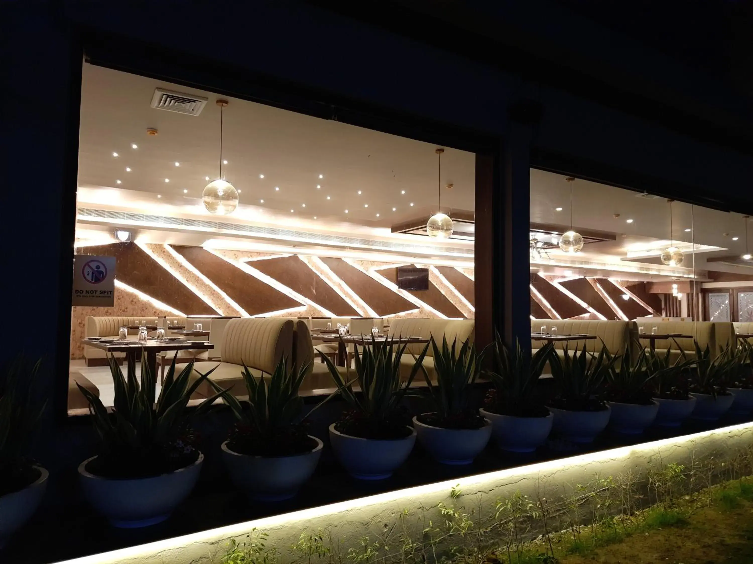 Restaurant/places to eat in Jay Clarks Exotica Restaurant/places to eat in Jay Clarks Exotica