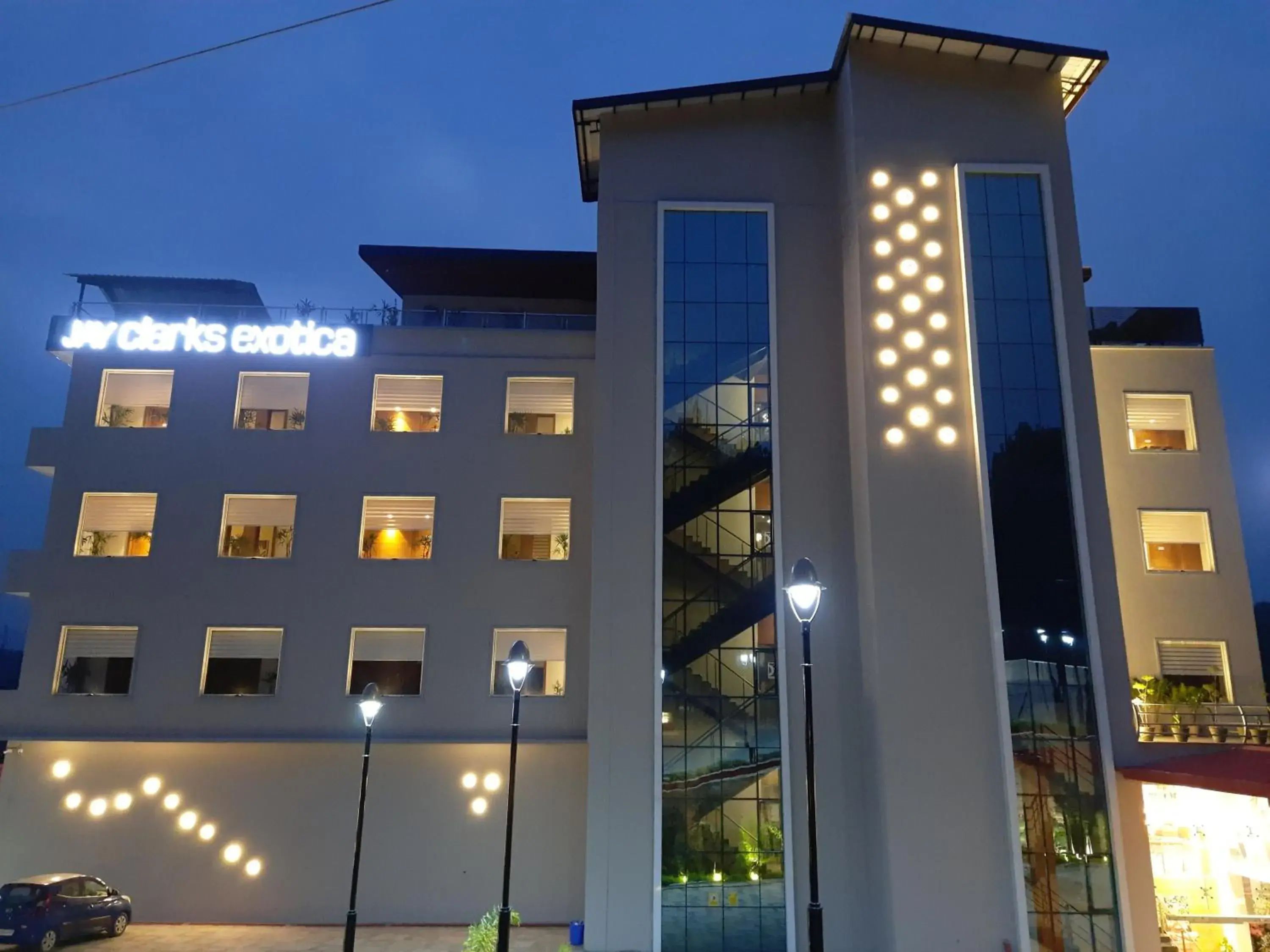 Property building in Jay Clarks Exotica Property building in Jay Clarks Exotica